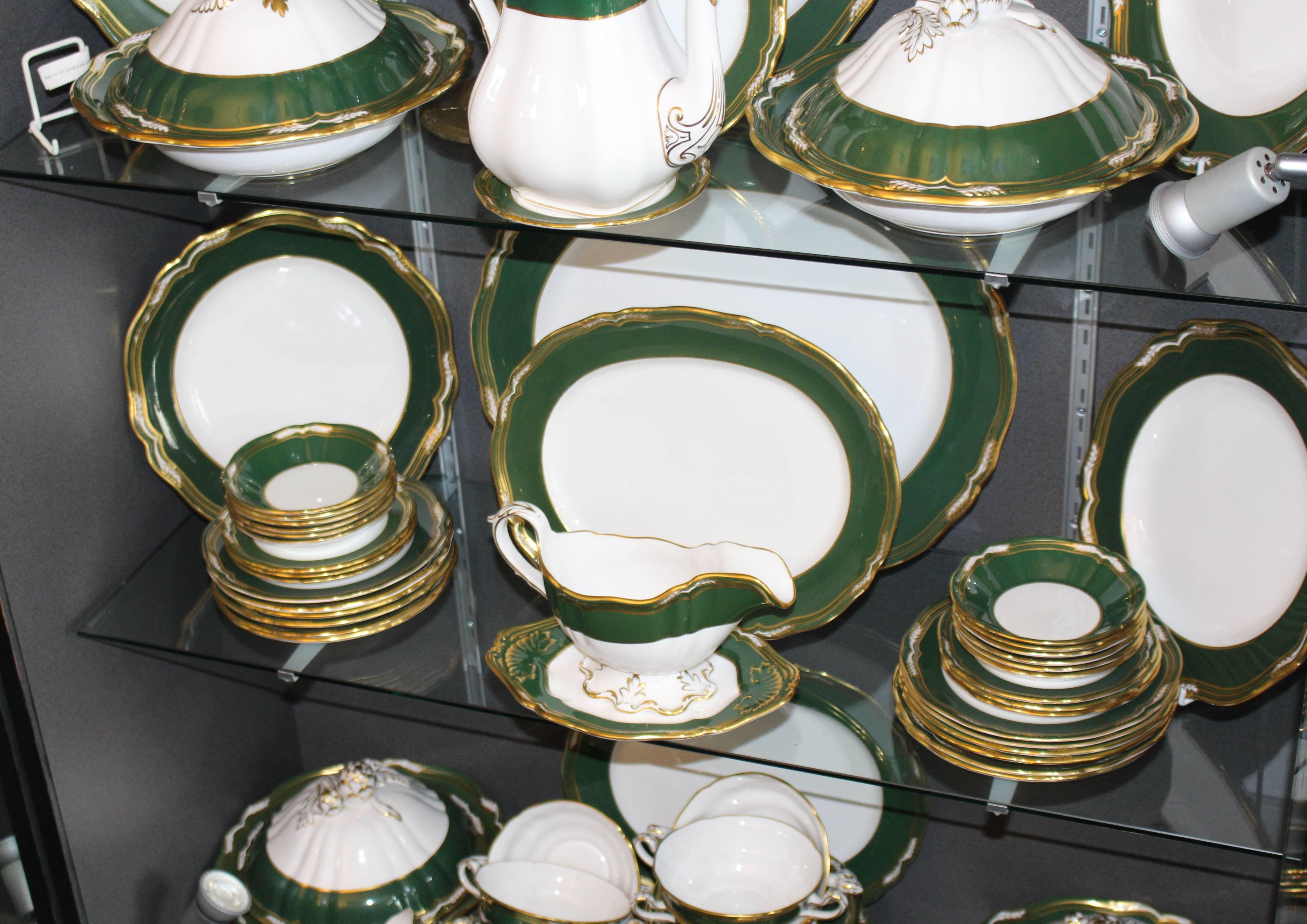 Collection of Fine Spode Harrogate China Dinner, Tea and Coffee For Sale 3