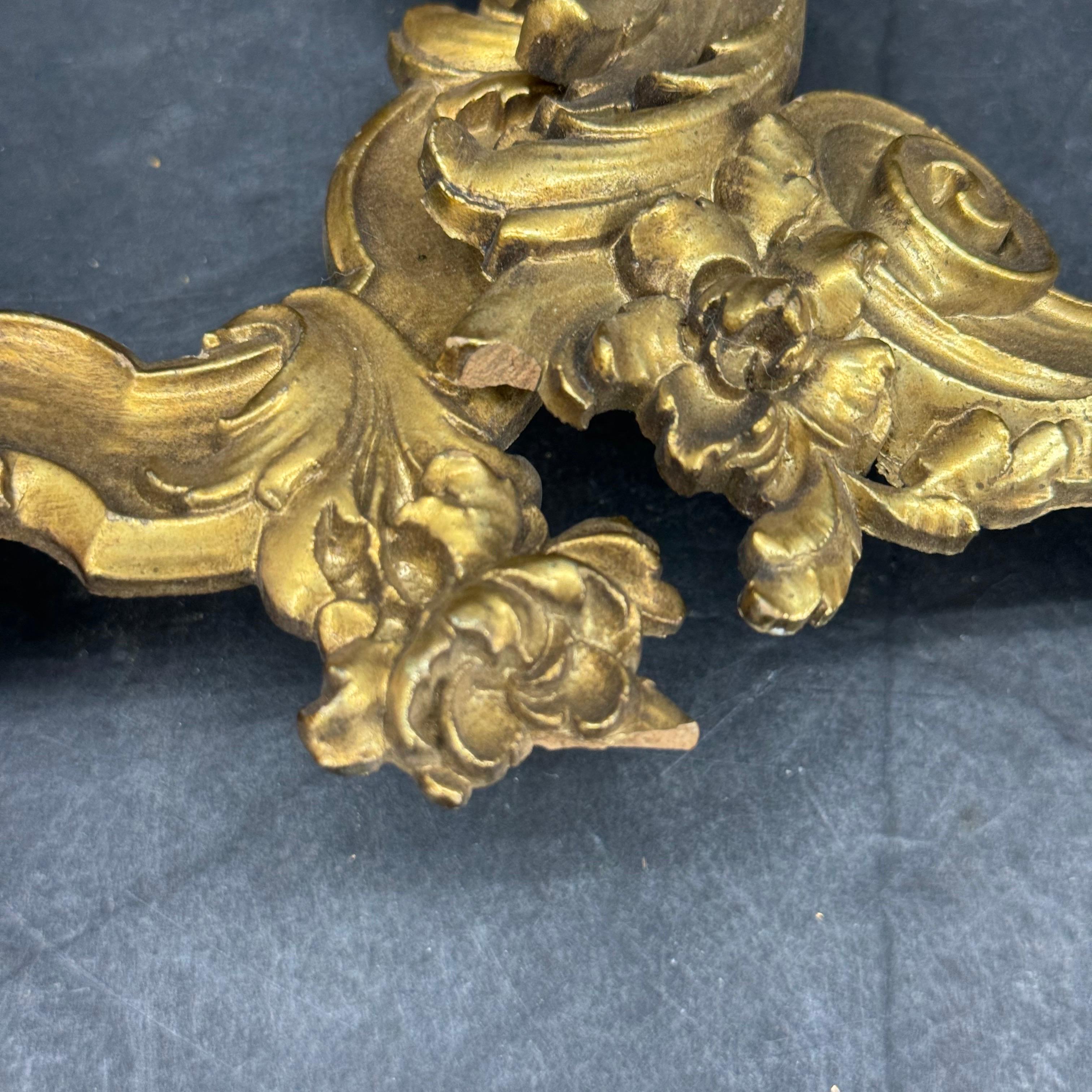 Colección de cinco espejos florentinos italianos y marcos de arte en venta 7