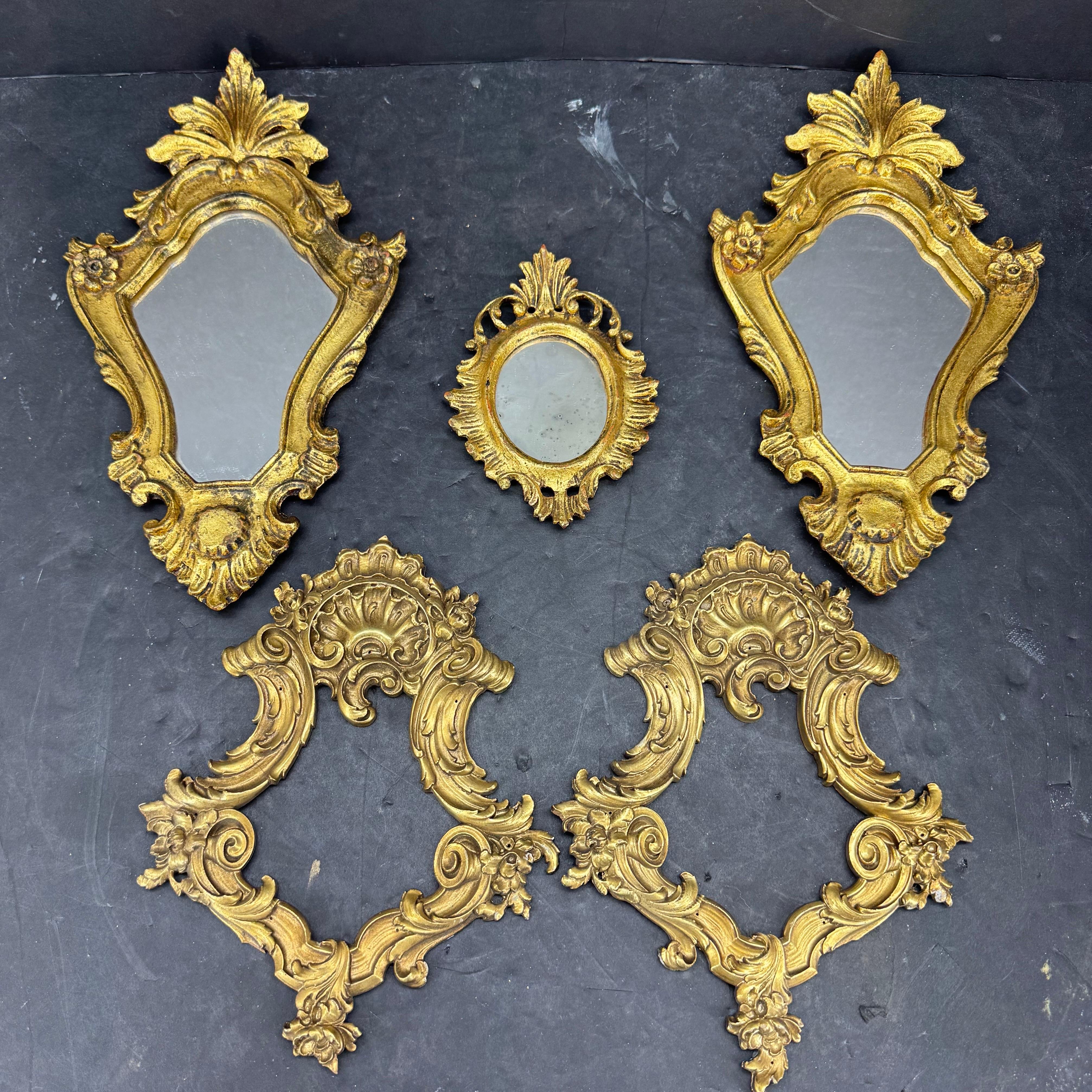 Colección de cinco espejos florentinos italianos y marcos de arte en venta 12