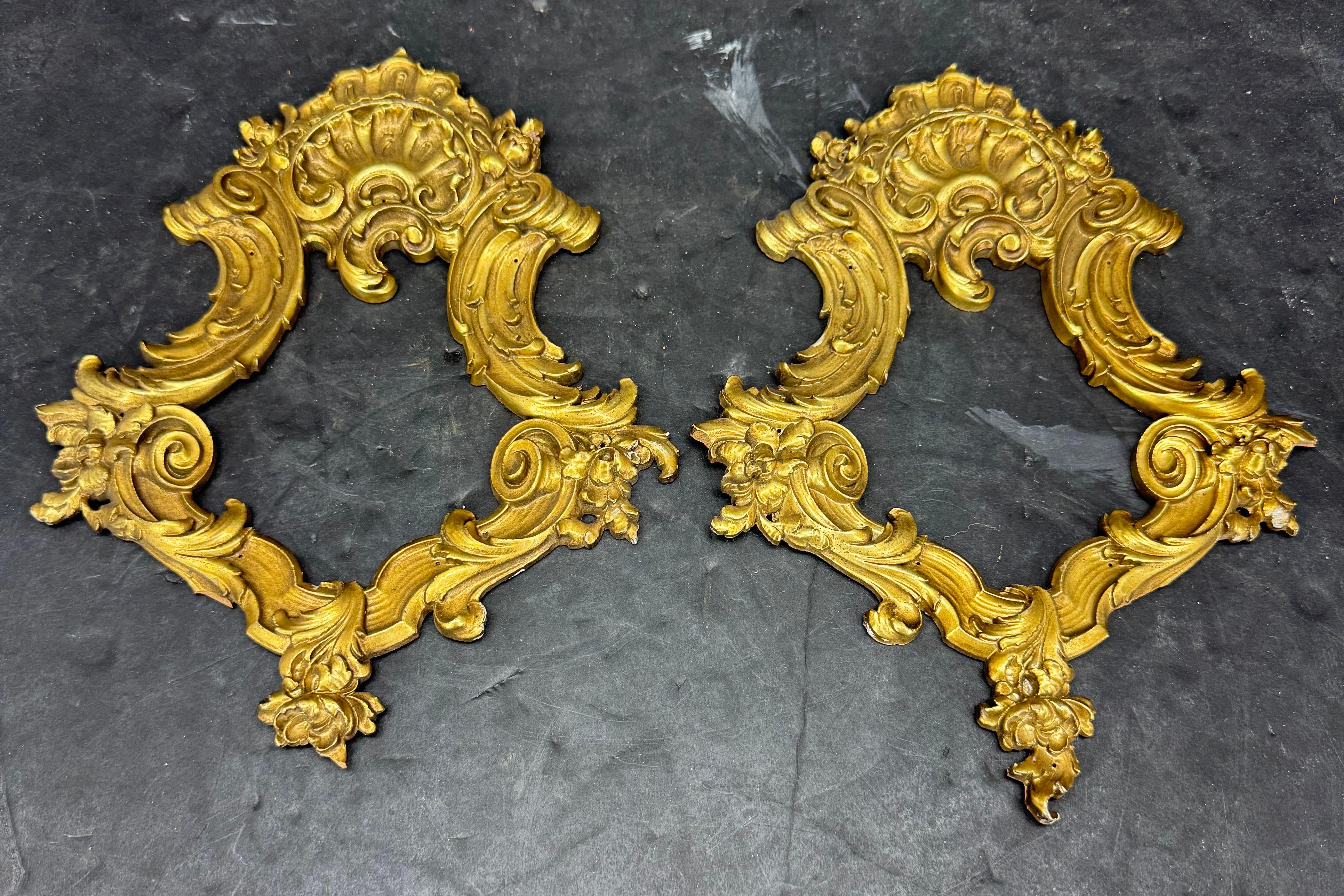 Colección de cinco espejos florentinos italianos y marcos de arte en venta 1
