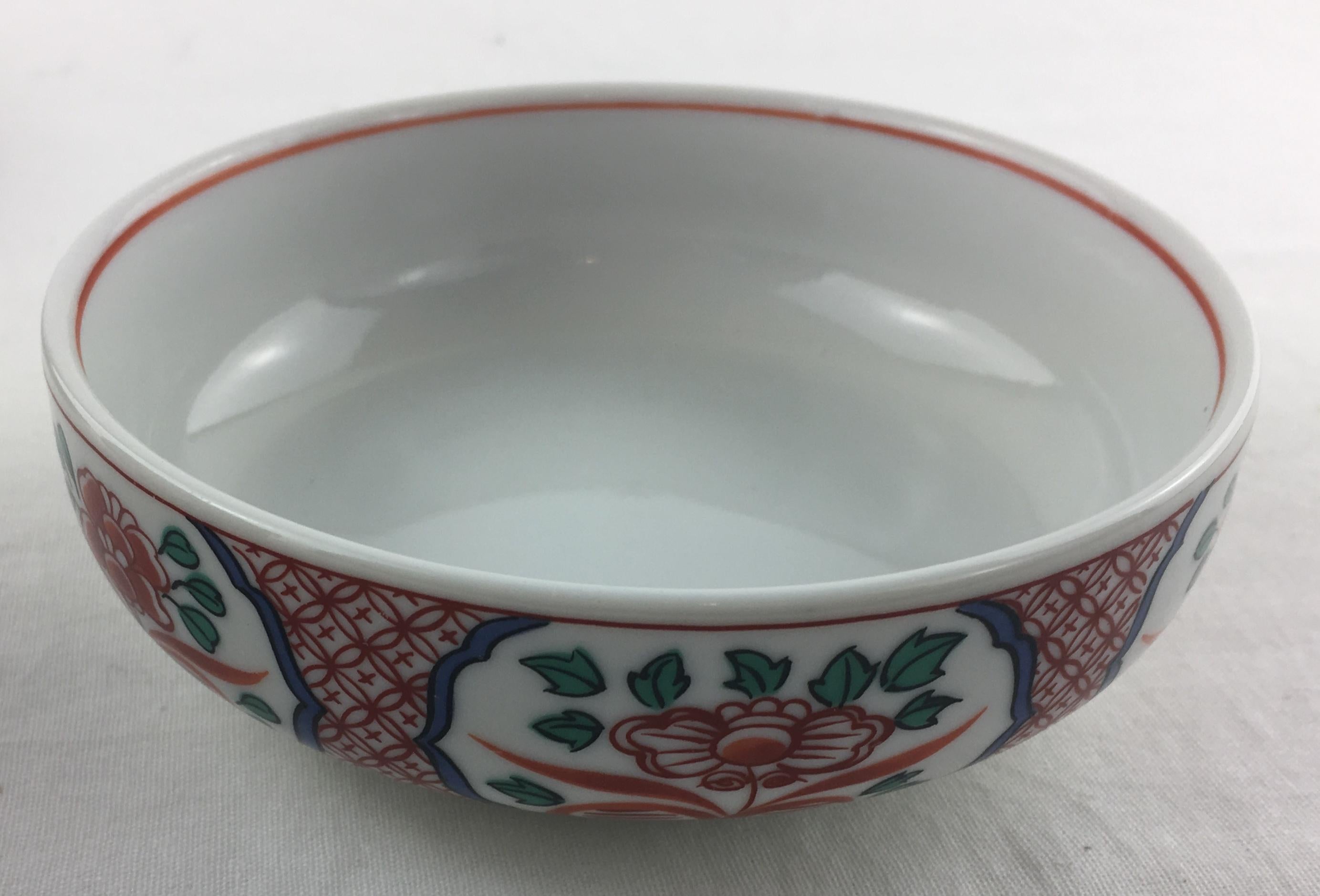 Collection of five matching 20th century Japanese porcelain bowls, hand painted with delicate traditional Japanese details. A beautiful set of Japanese, collectable porcelain that remain in perfect structural condition. No cracks, no chips.