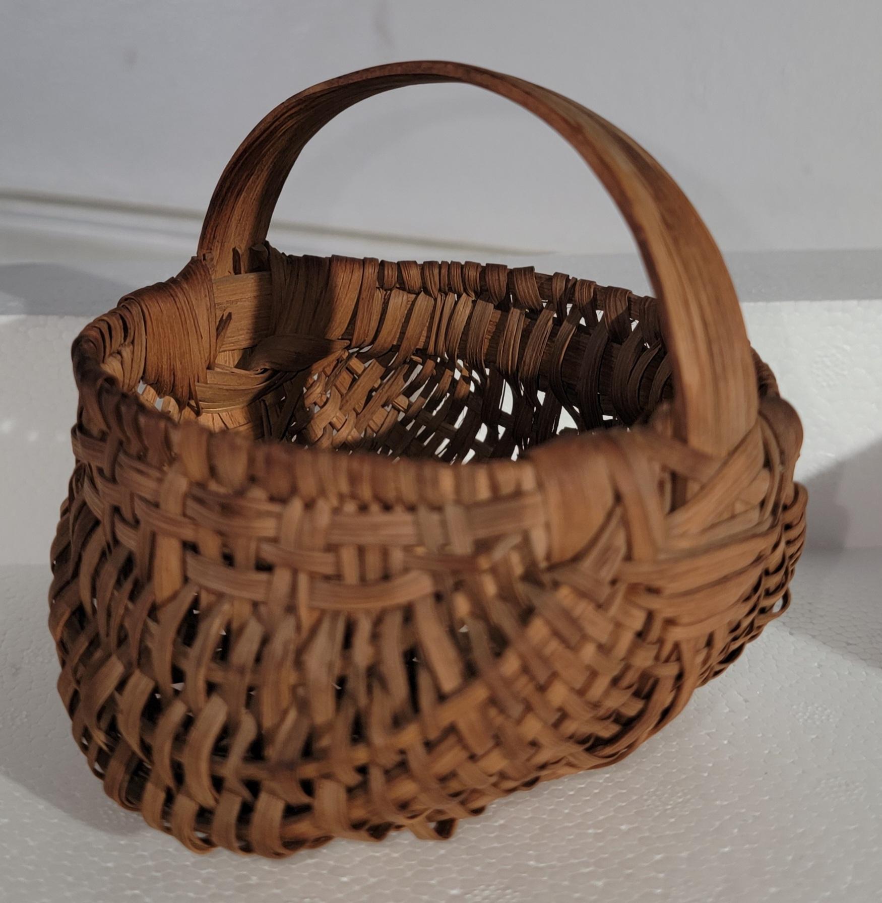Collection of Five Miniature Hand Woven Baskets In Good Condition For Sale In Los Angeles, CA
