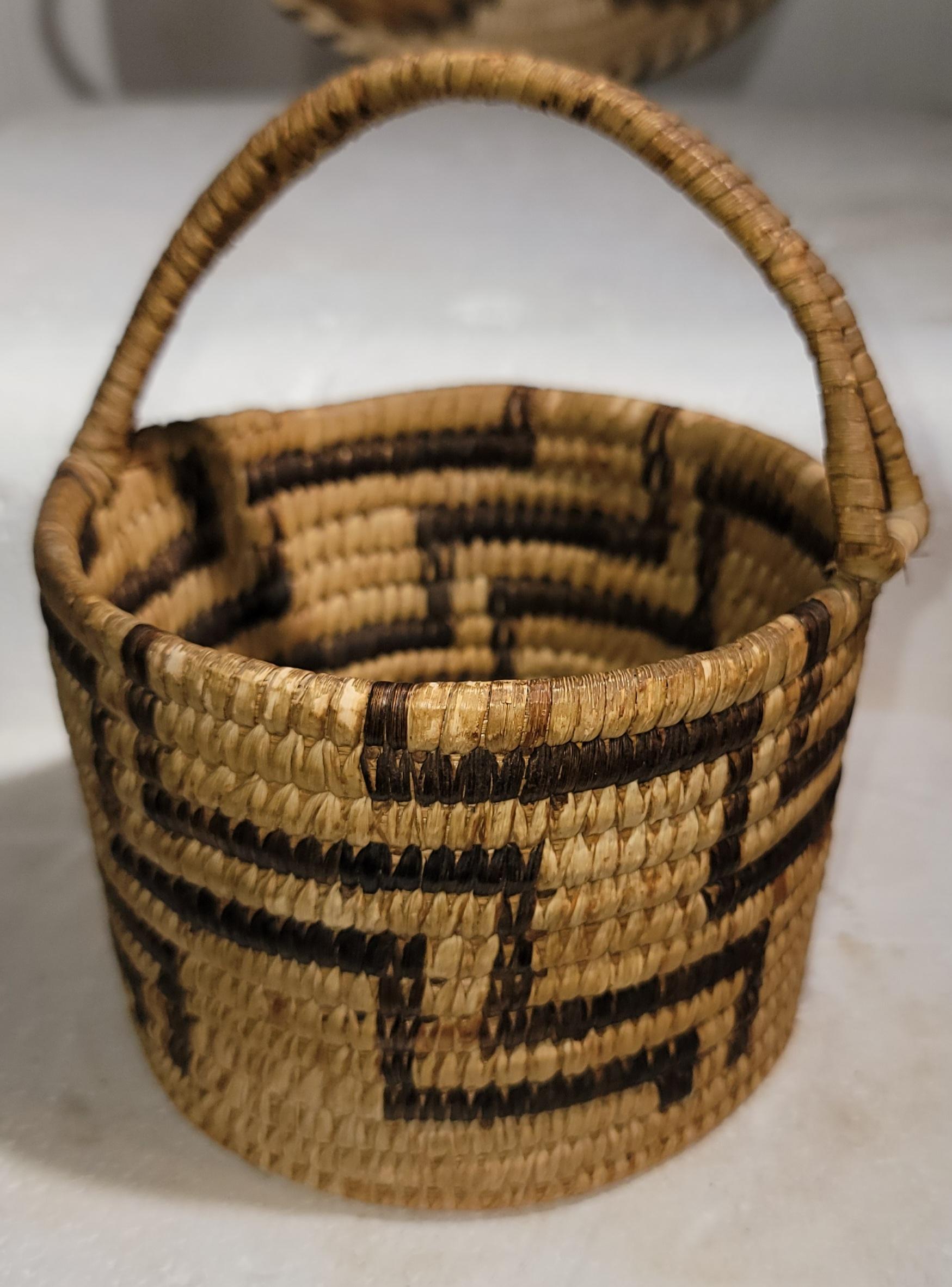 Collezione  di cinque cesti Papago in vendita 4