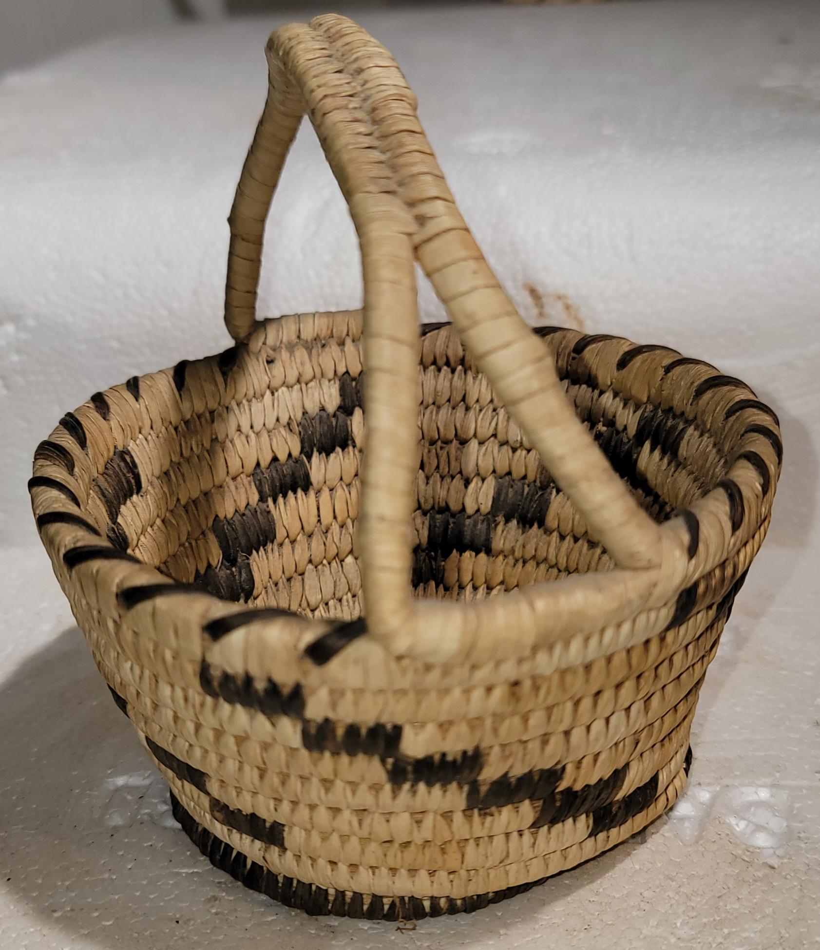 Collezione  di cinque cesti Papago in vendita 5
