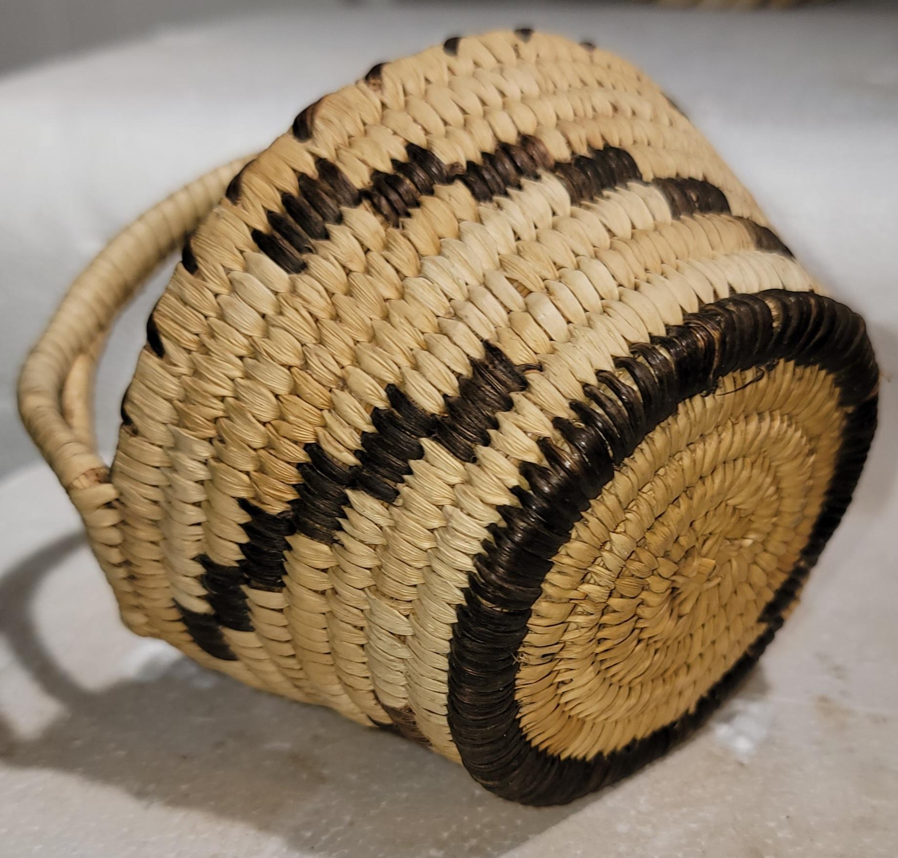 Collezione  di cinque cesti Papago in vendita 6