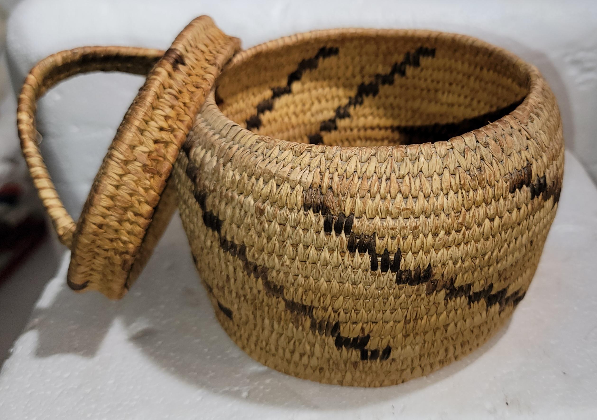 Collezione  di cinque cesti Papago in vendita 8