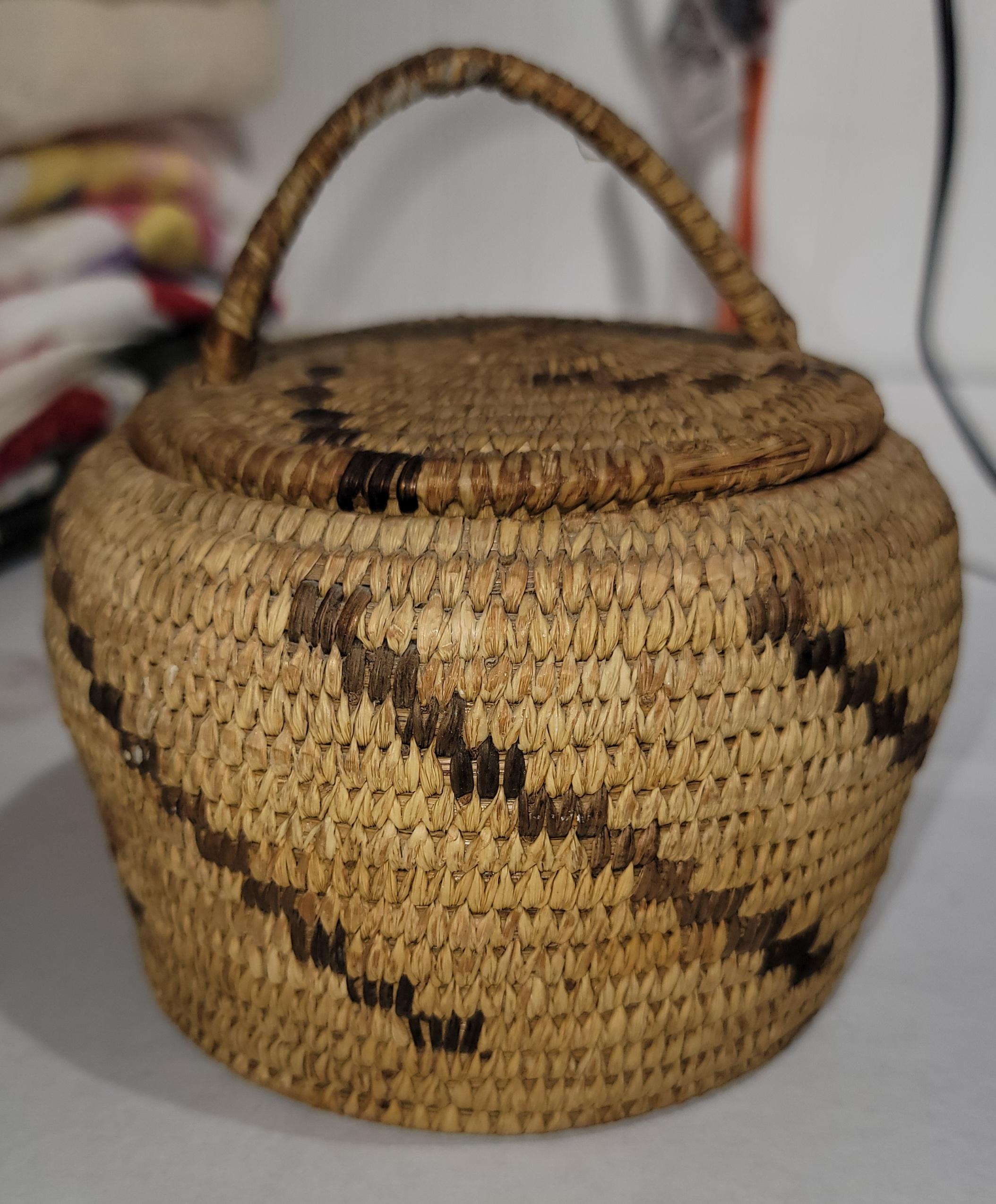 Collezione  di cinque cesti Papago In condizioni buone in vendita a Los Angeles, CA