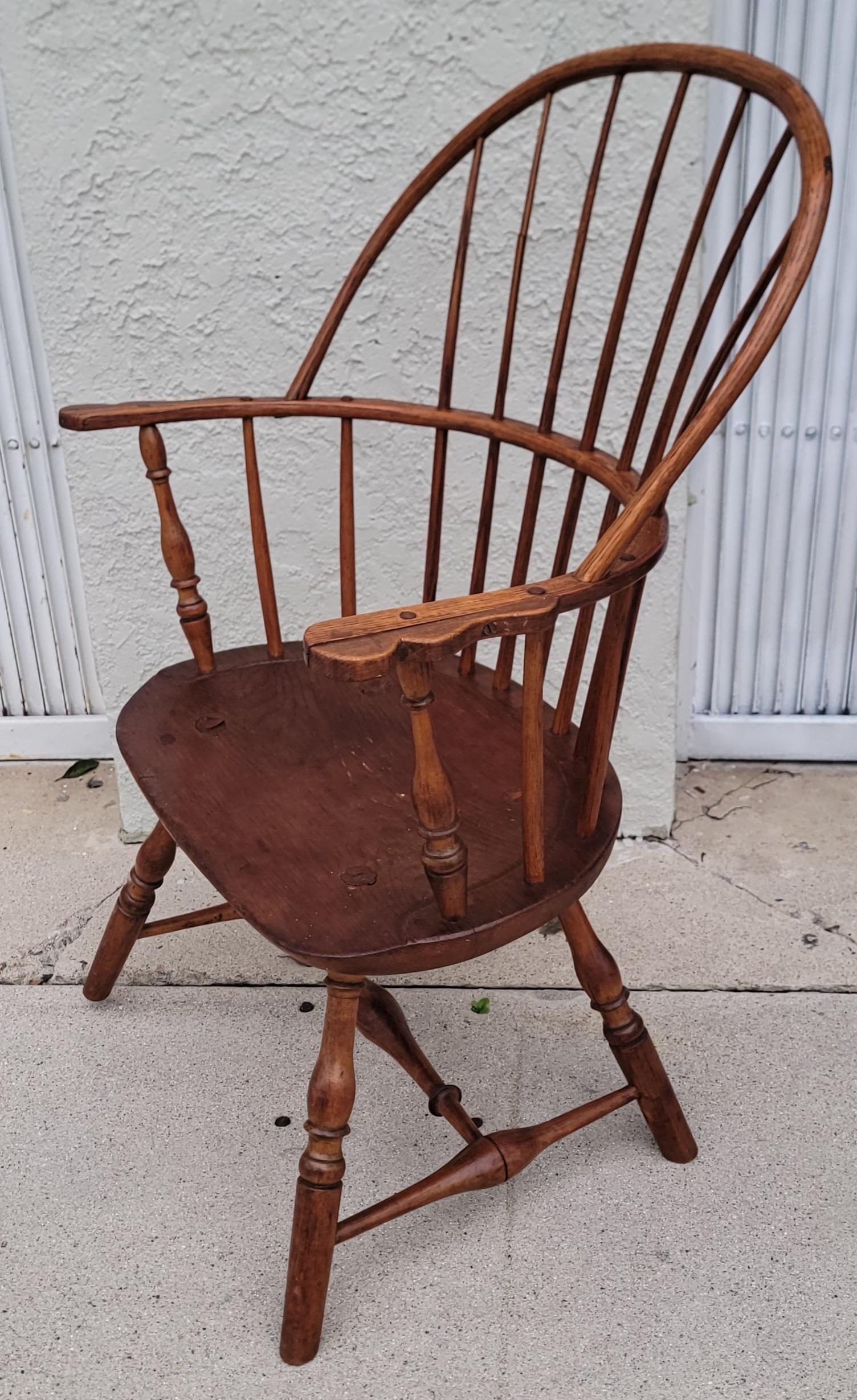 Collezione di quattro sedie Windsor a bracci estesi del XVIII e XIX secolo -4 in vendita 2