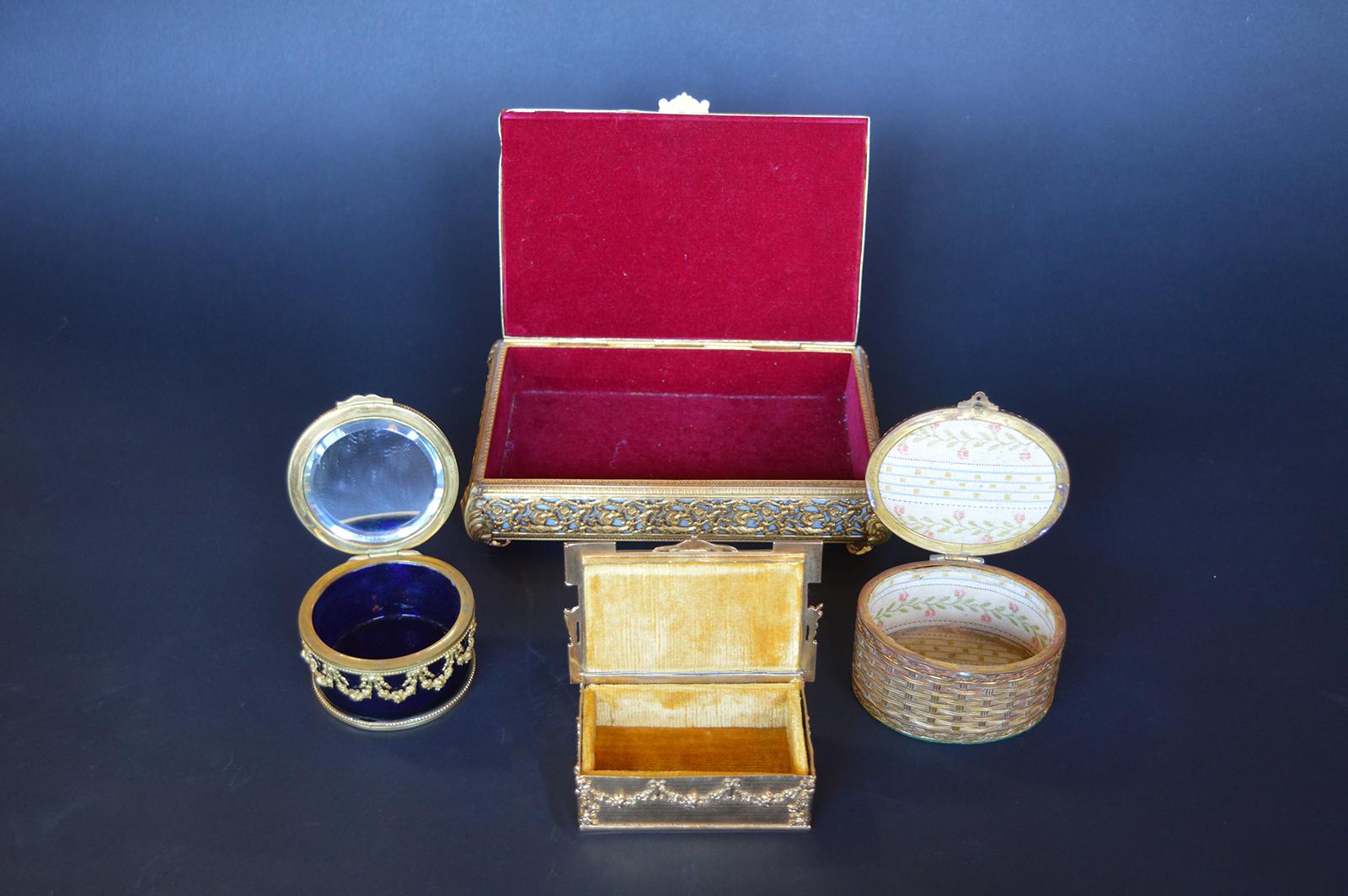 Collection of four boxes from France. Hand-painted. 19th century.
Measures: Oval box 2 inches H x 3.5 inches W x 3 inches D
Round box 2 inches H x 3 inches D
Small rectangle 1.5 inches x 4 inches W x 2.75 inches D.