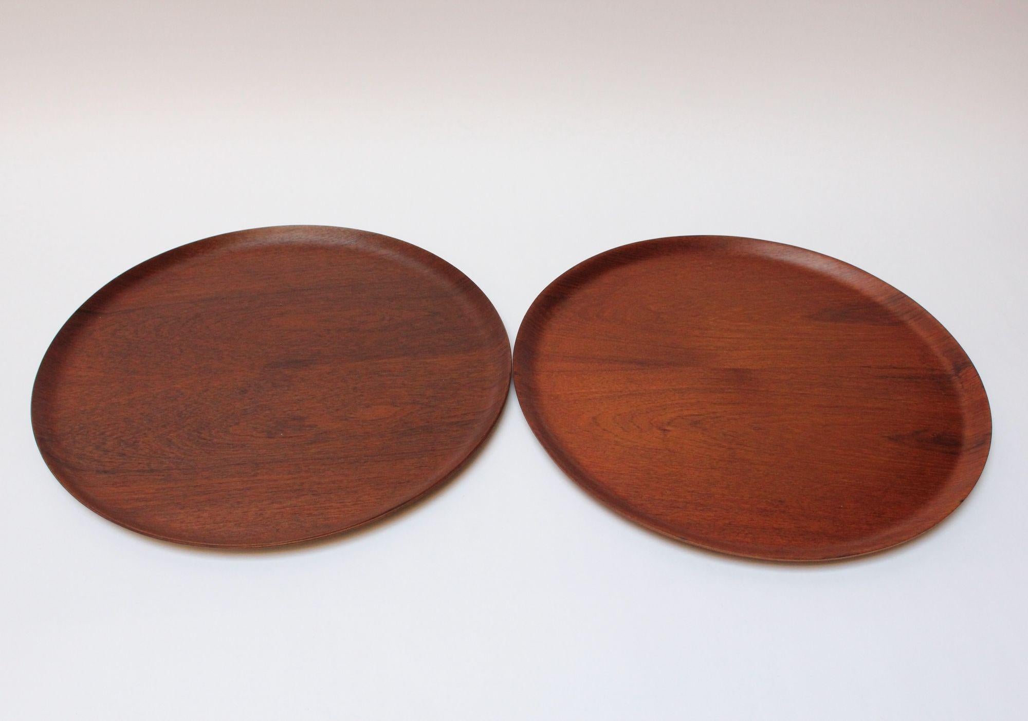 Collection of Four Large Swedish Modern Round Teak Trays For Sale 10
