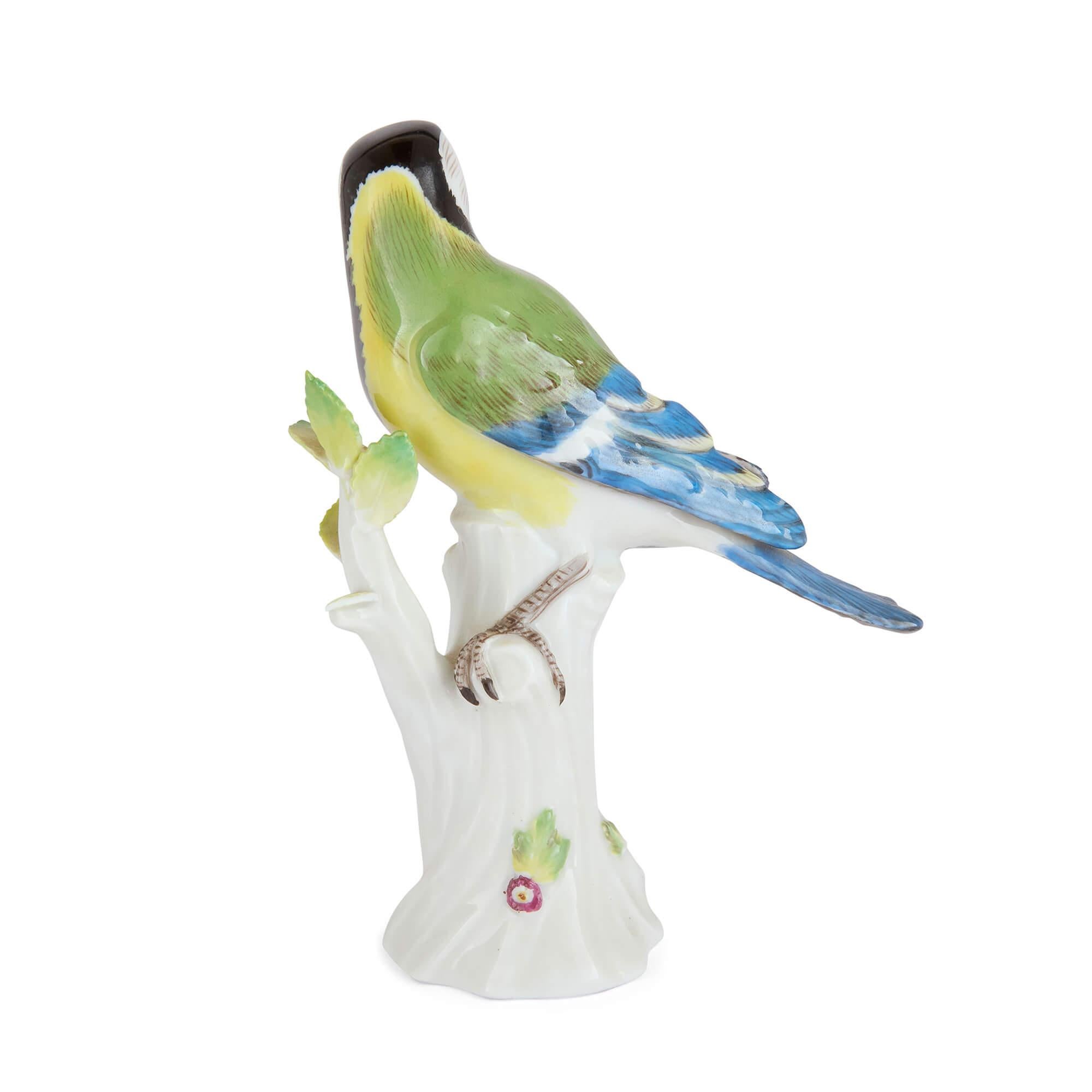 Smaltato Collection'S di quattro modelli di uccelli in Meissen Porcelain in vendita