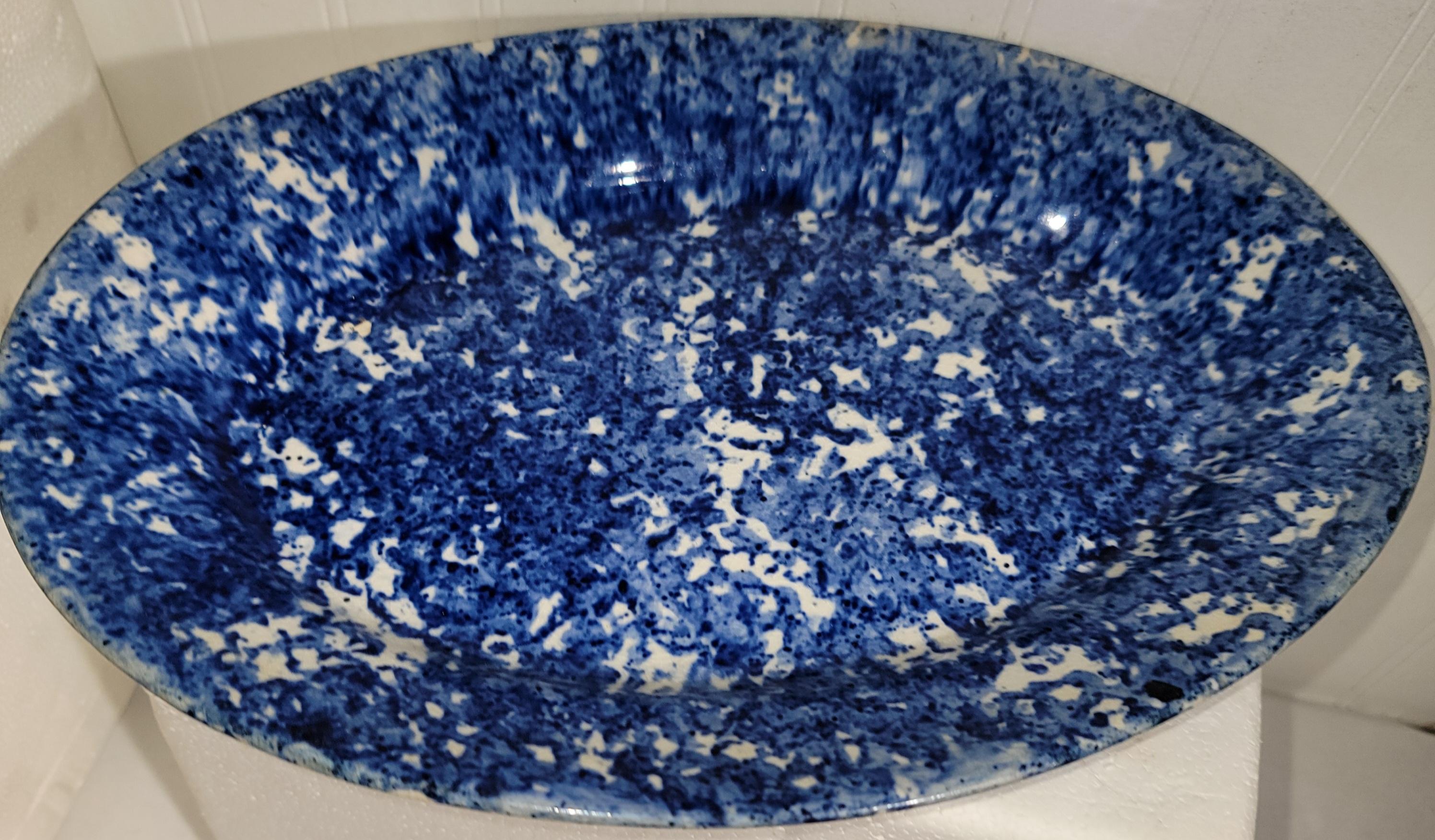 Collection of Four Oval Sponge Ware  Platters For Sale 2