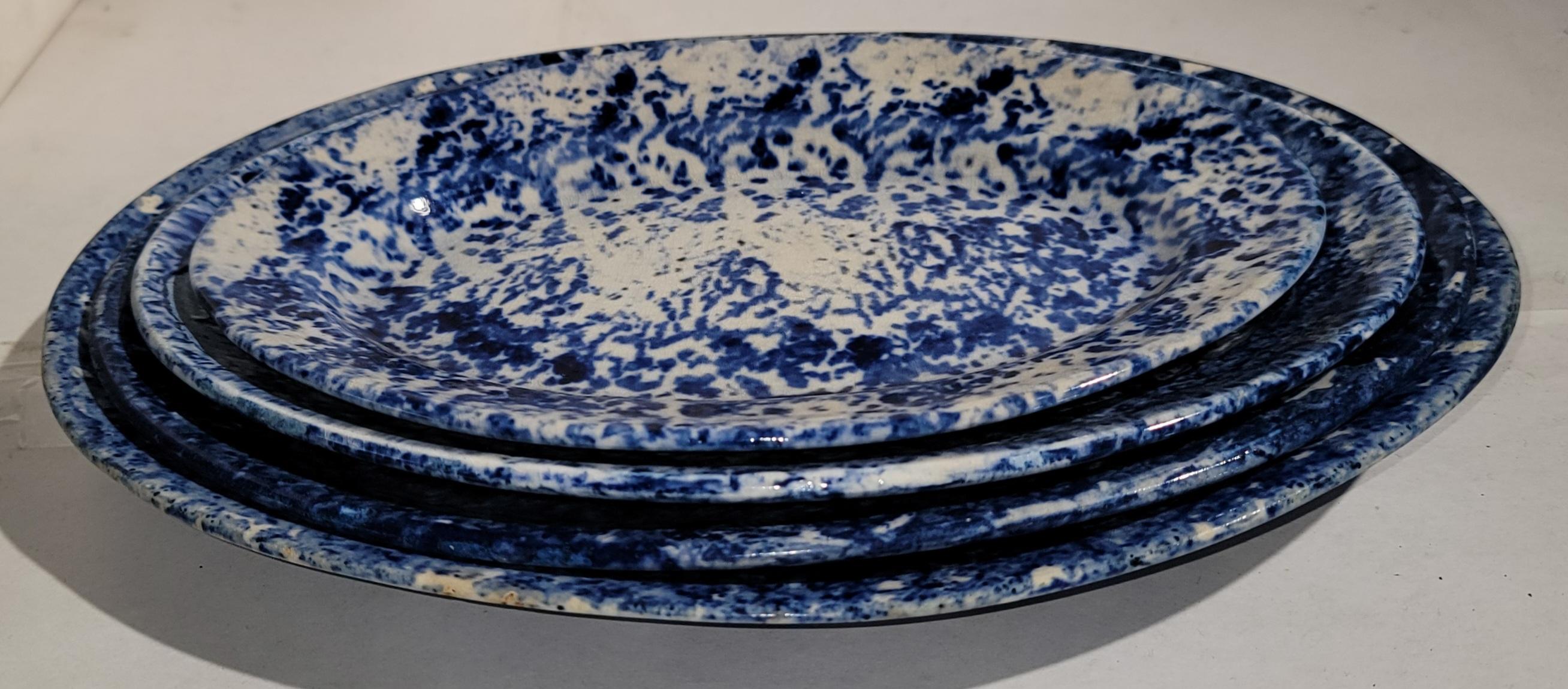 Adirondack Collection of Four Oval Sponge Ware  Platters For Sale
