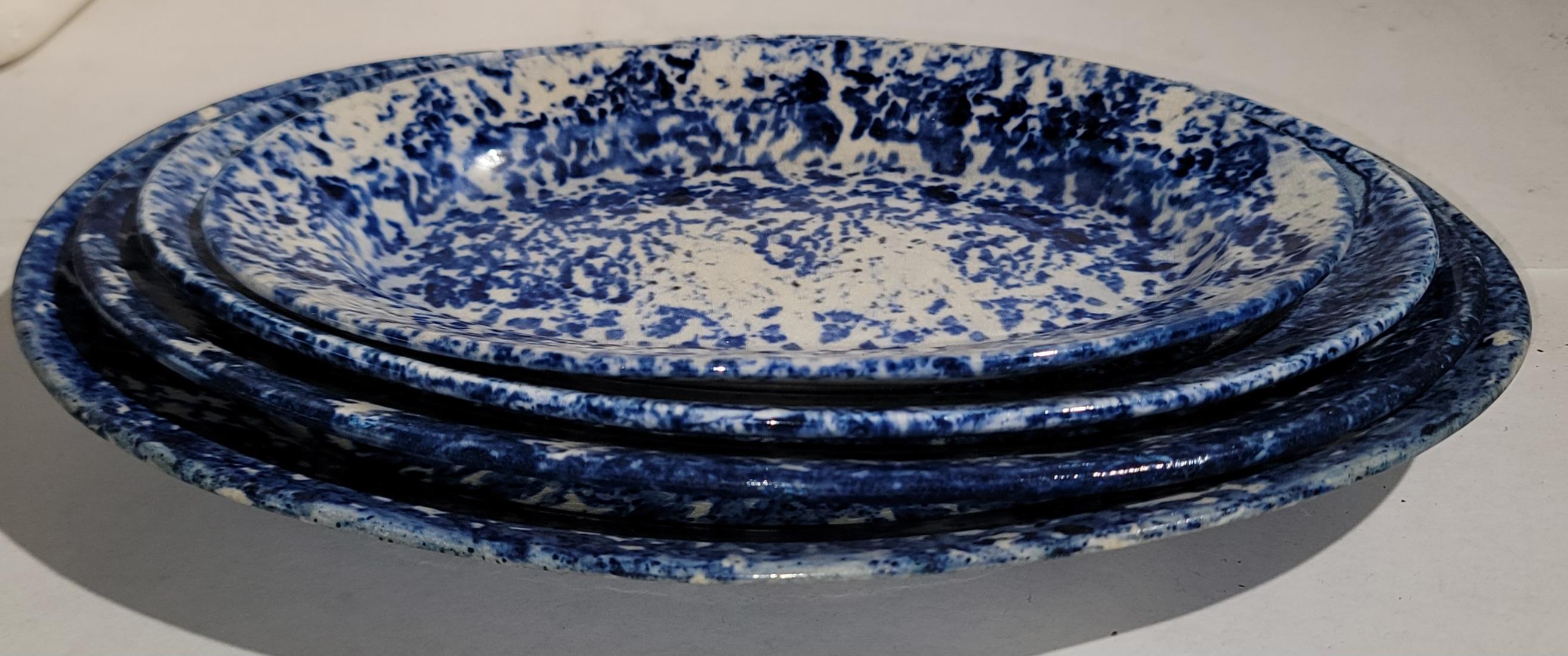 American Collection of Four Oval Sponge Ware  Platters For Sale