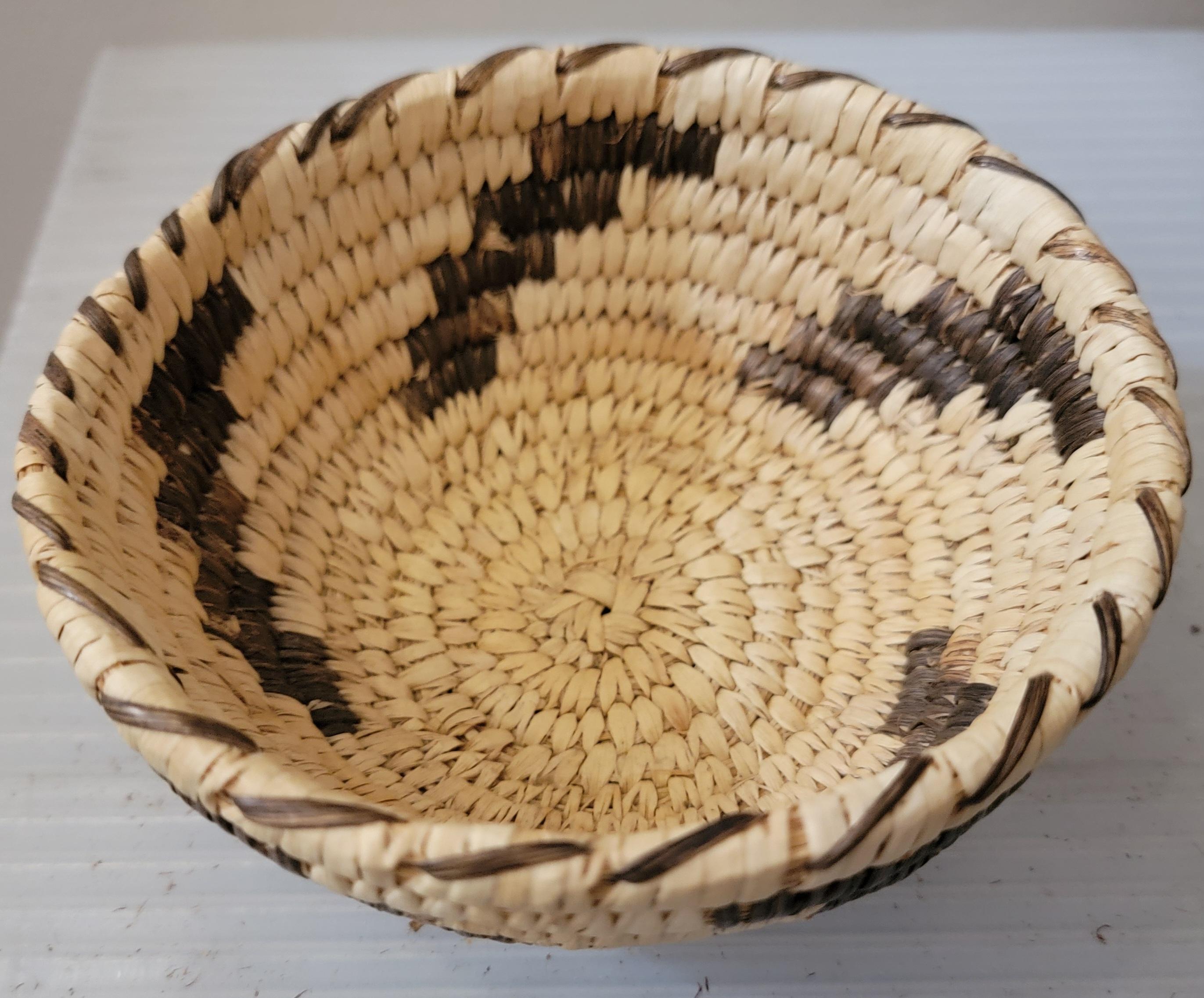 Colección de cuatro papagos americanos  Cestas indias Estadounidense en venta