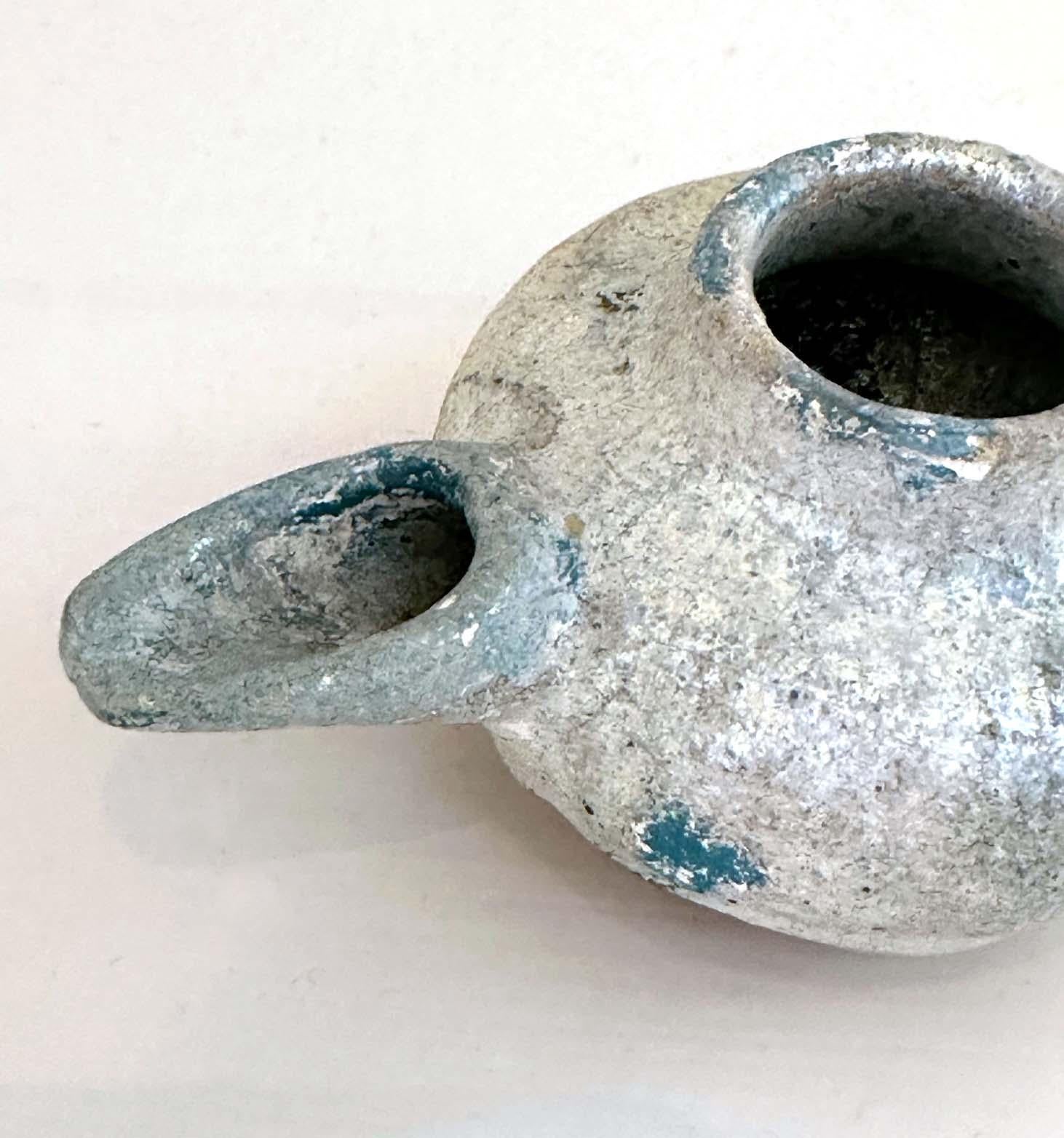 Kollektion von vier persischen glasierten Öllampen aus Keramik (18. Jahrhundert und früher) im Angebot