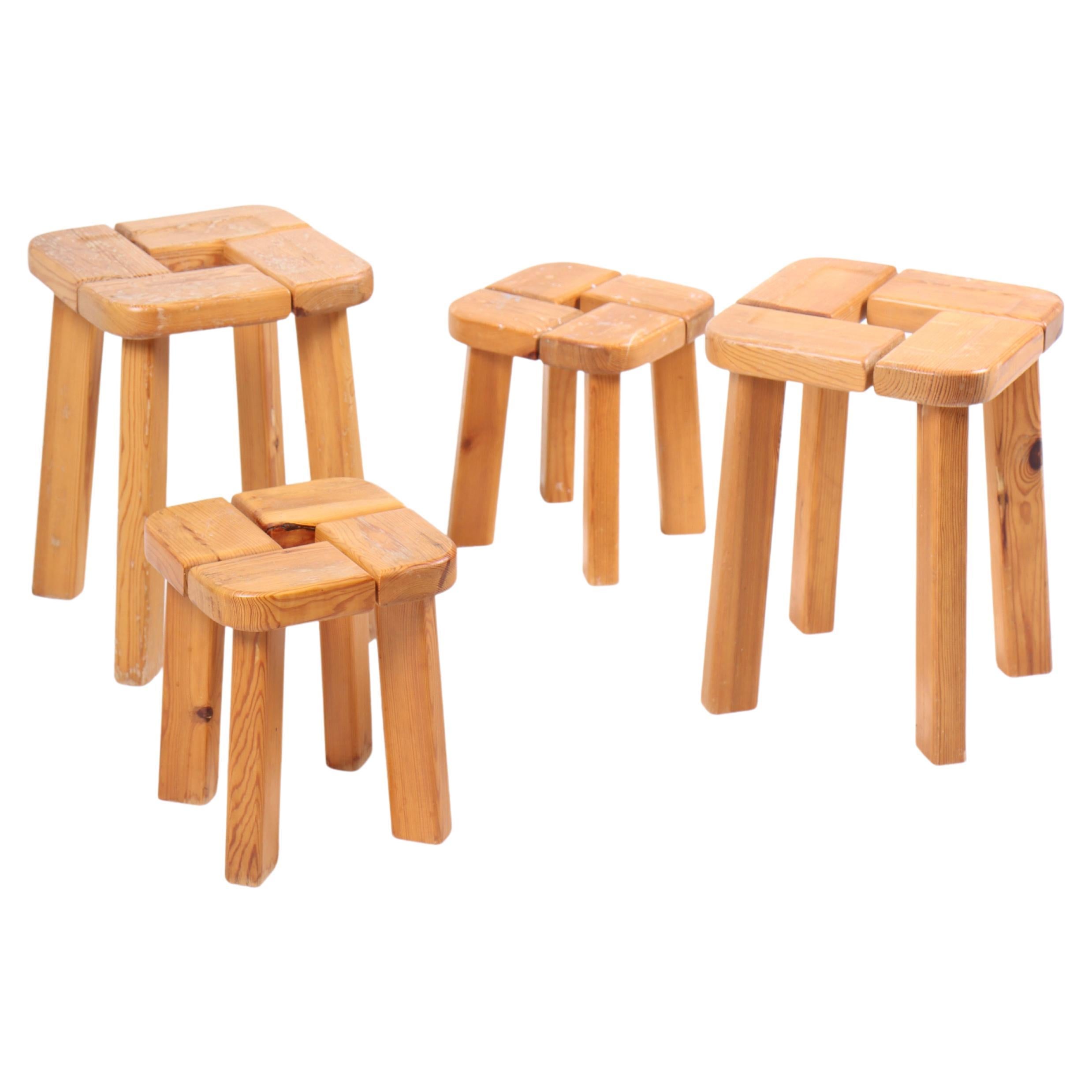 Set of Five Spanish Bar Stools in Solid Pine For Sale at 1stDibs