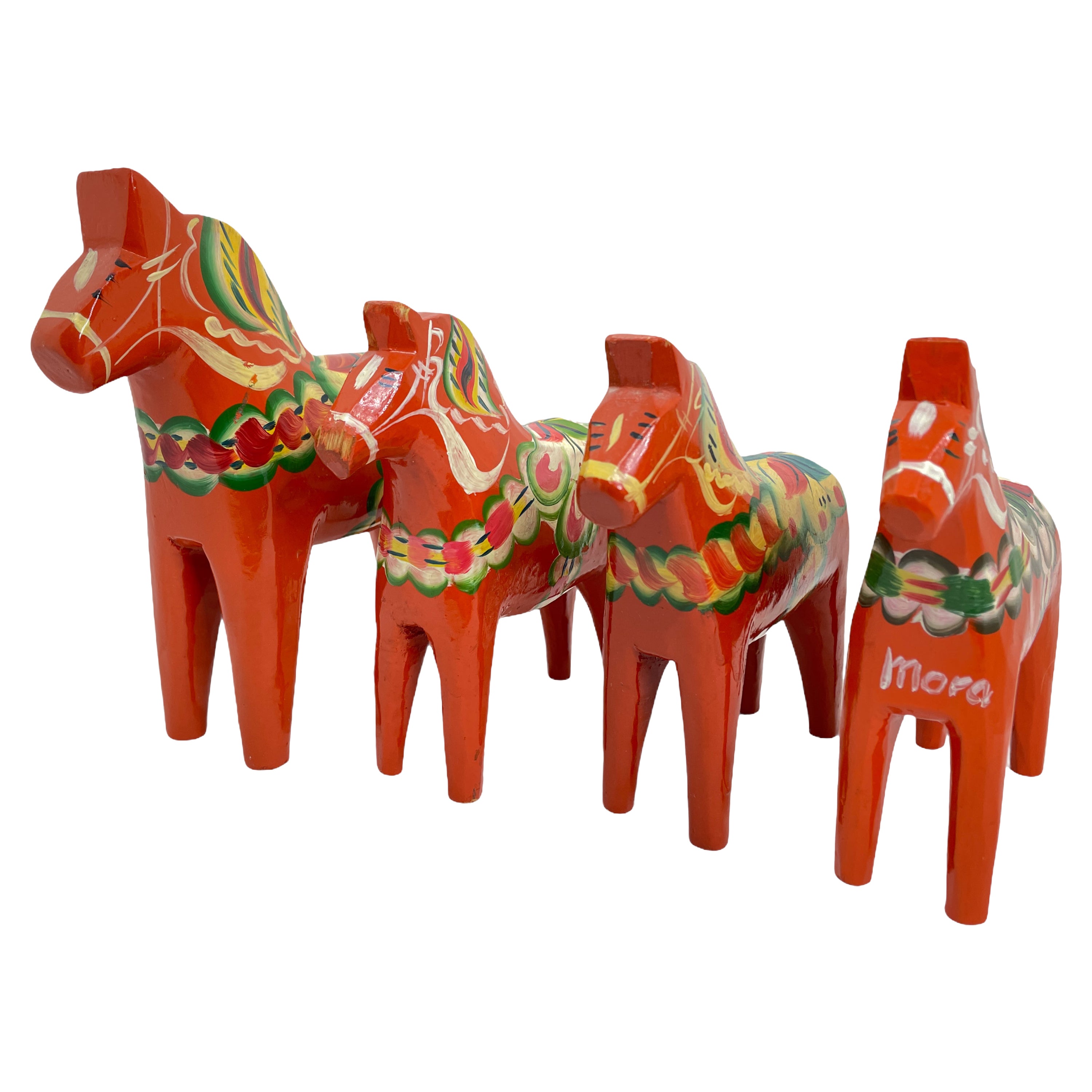 Collection de quatre chevaux Dala suédois vintage par Nils Olsson, Suède Folk Art