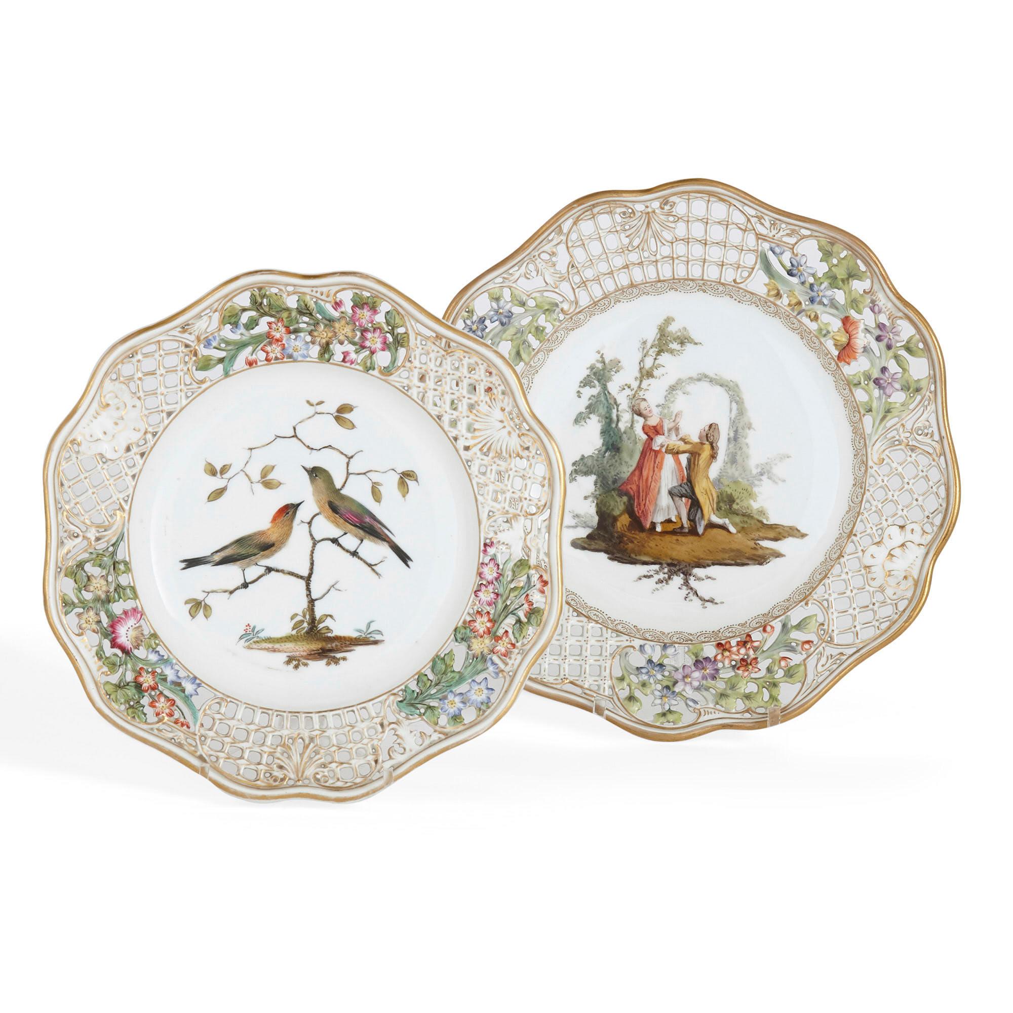 Allemand Collection de quatorze assiettes en porcelaine de différents fabricants allemands en vente