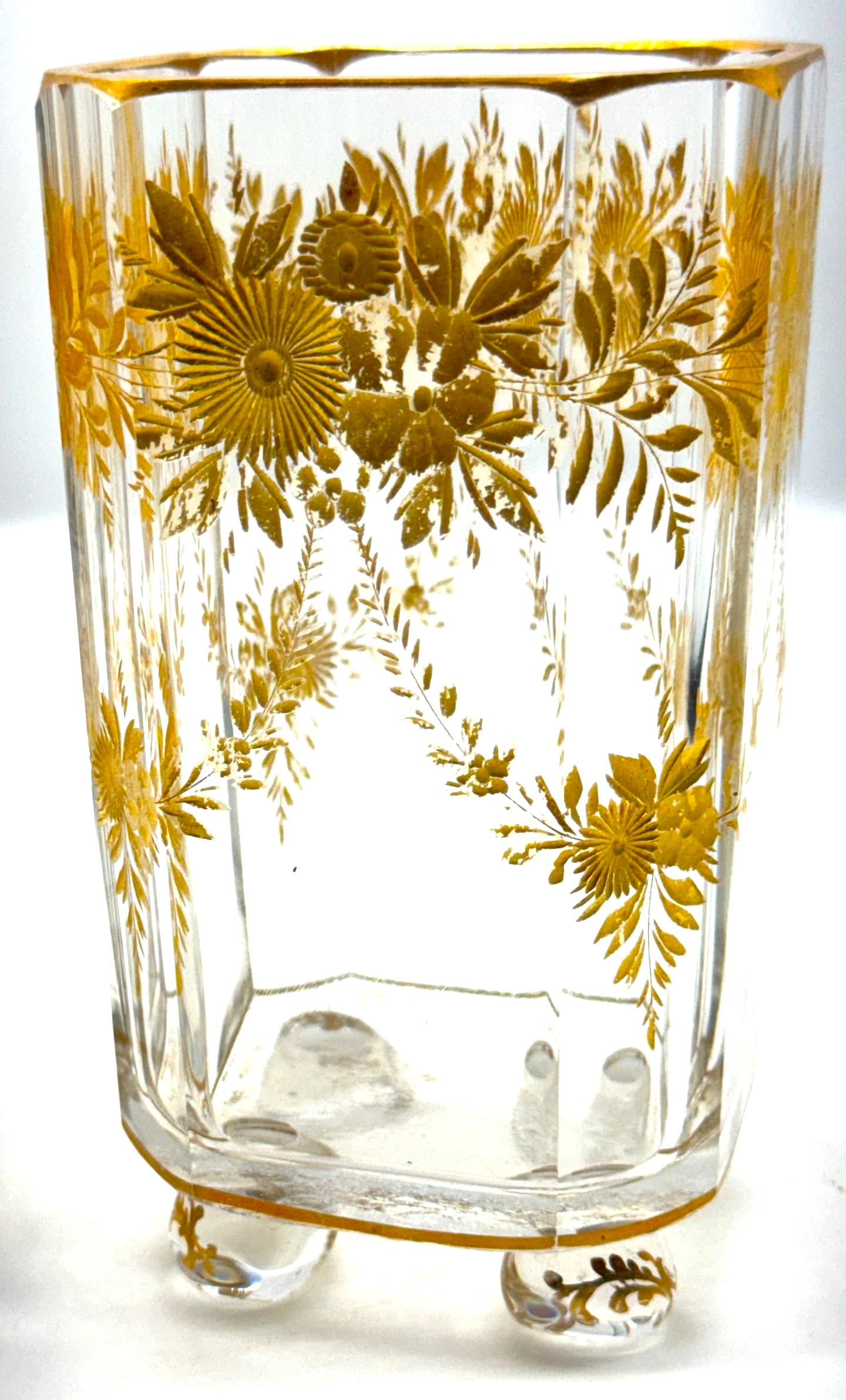 Colección de Artículos de Mesa Franceses de Cristal Esmaltado Dorado, Estilo de Baccarat Francés en venta