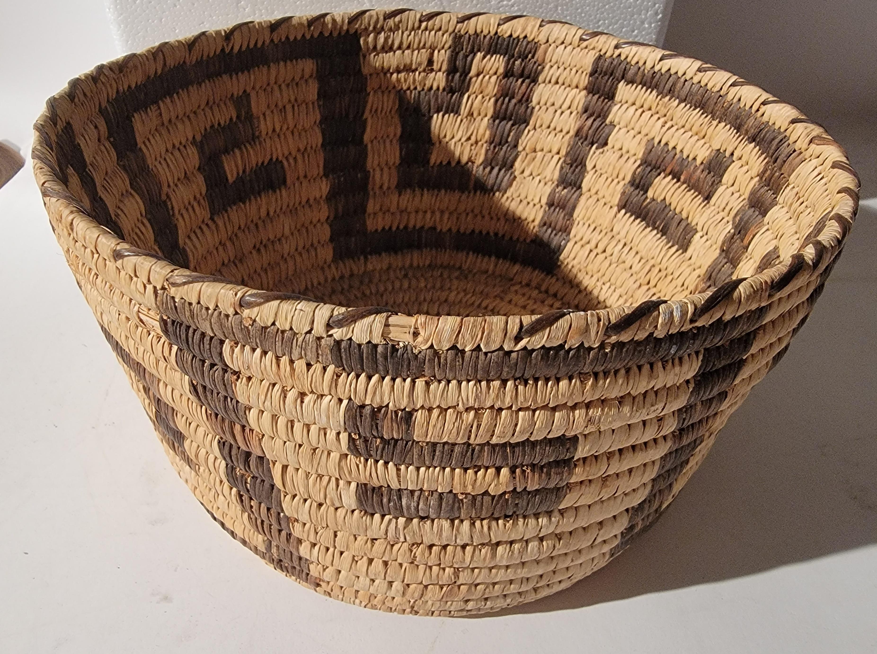 Hemp Collection of Geometric Pima Indian Baskets -4 For Sale