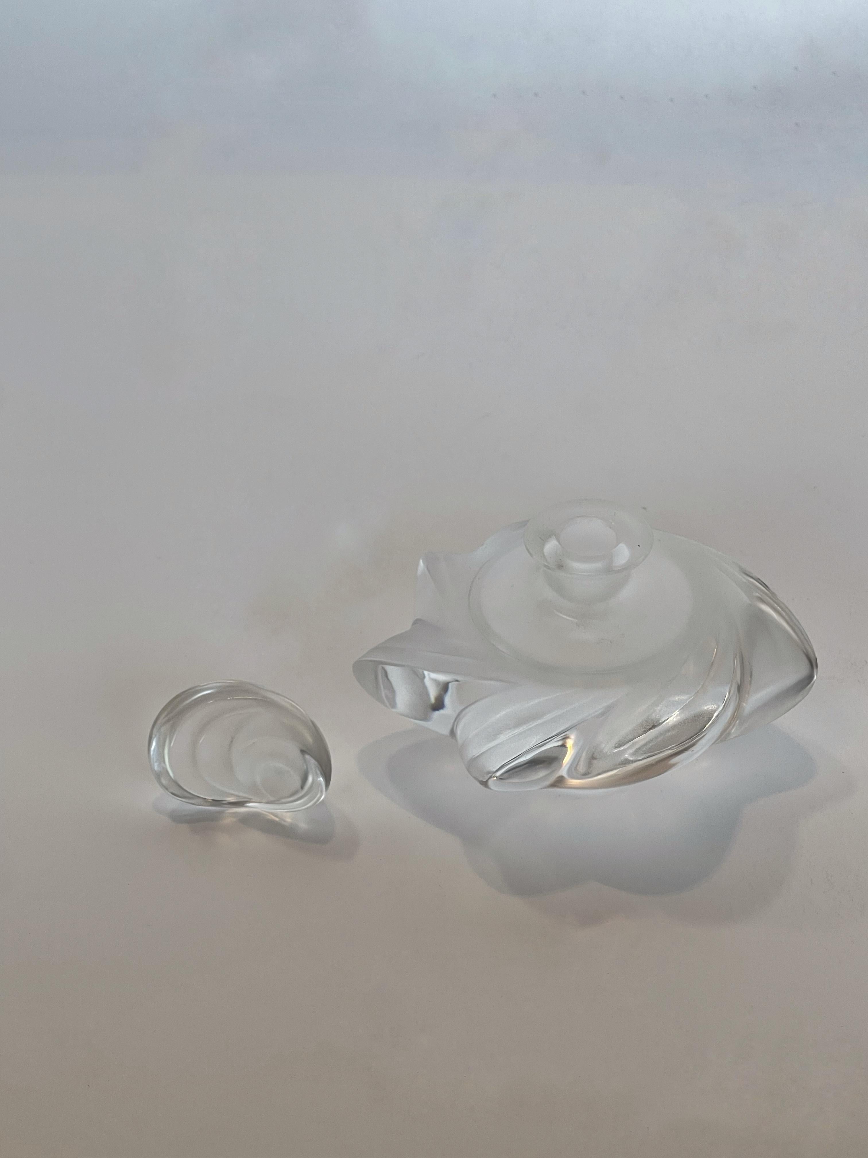 Collezione di bottiglie di profumo in vetro in vendita 7