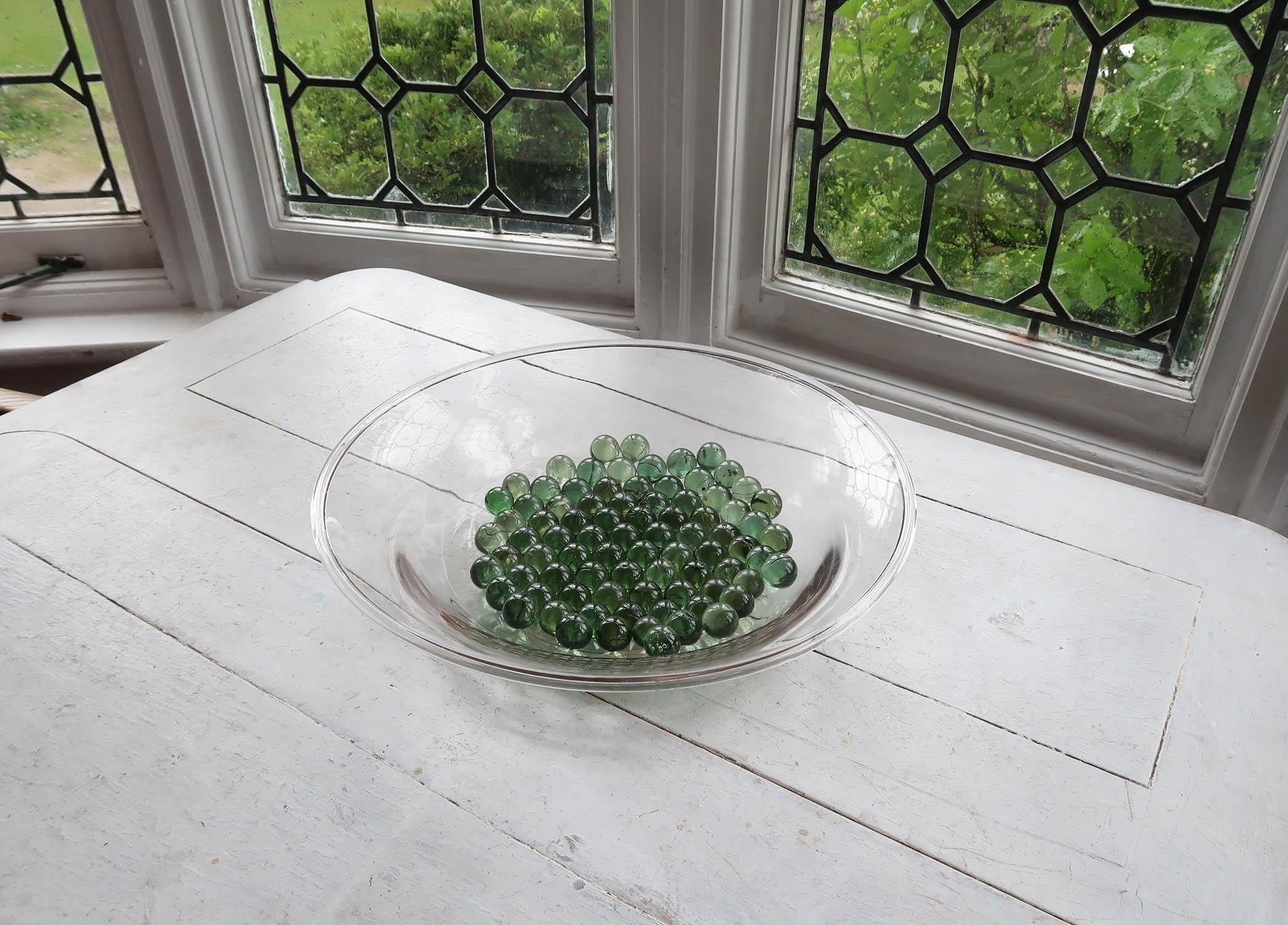 Artisanat Collection de marbres de verre verts. Anglais, 19e siècle en vente
