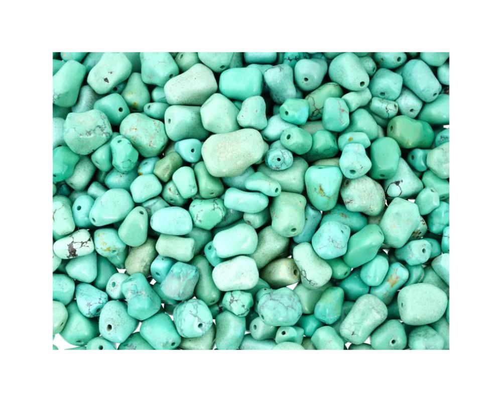 Collection'S di enormi perline di turchese verde traforato In condizioni buone in vendita a New York, NY