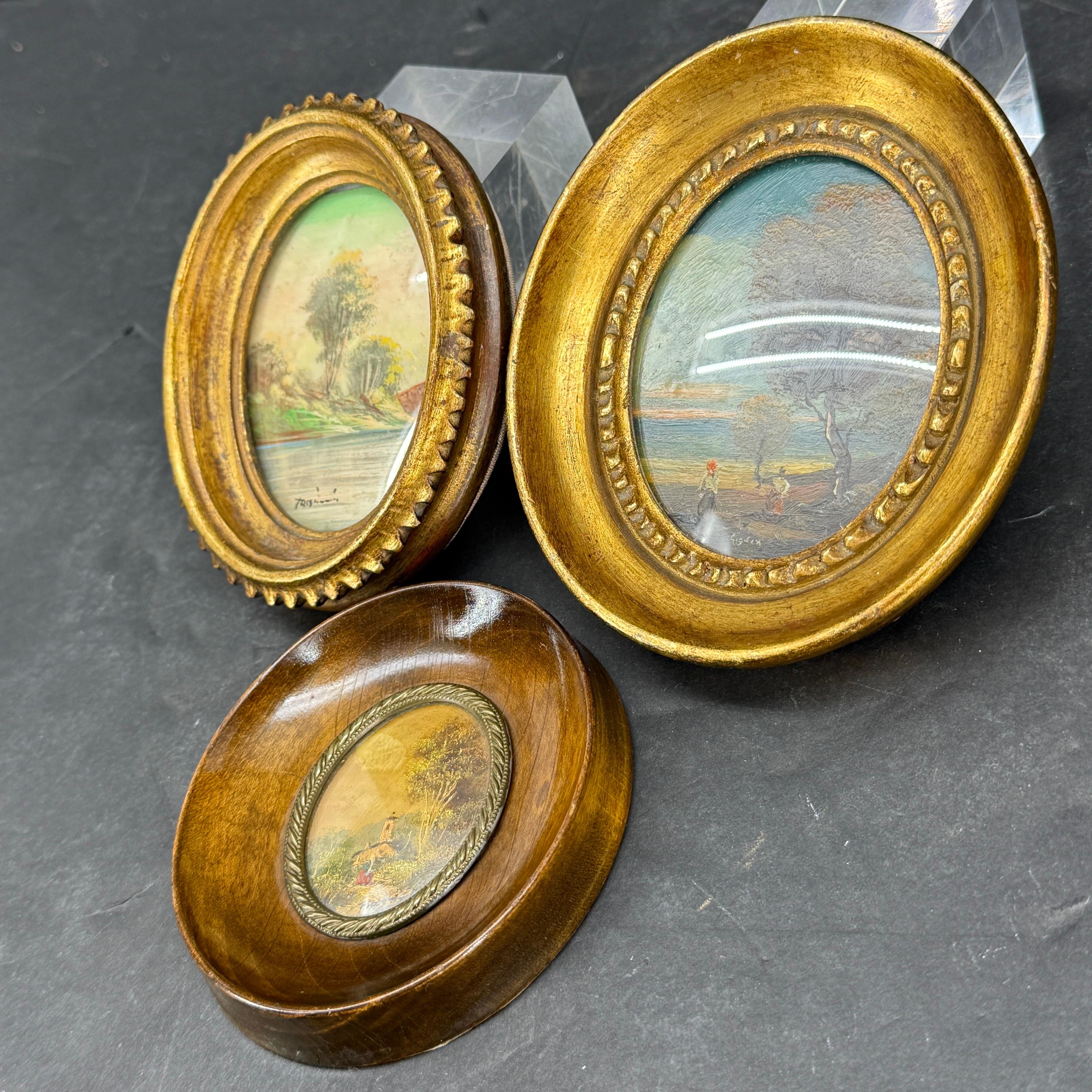 Mid-Century moderno Collection of Italian Florentine Gilt Wood Art Frames Circa 1950's in vendita