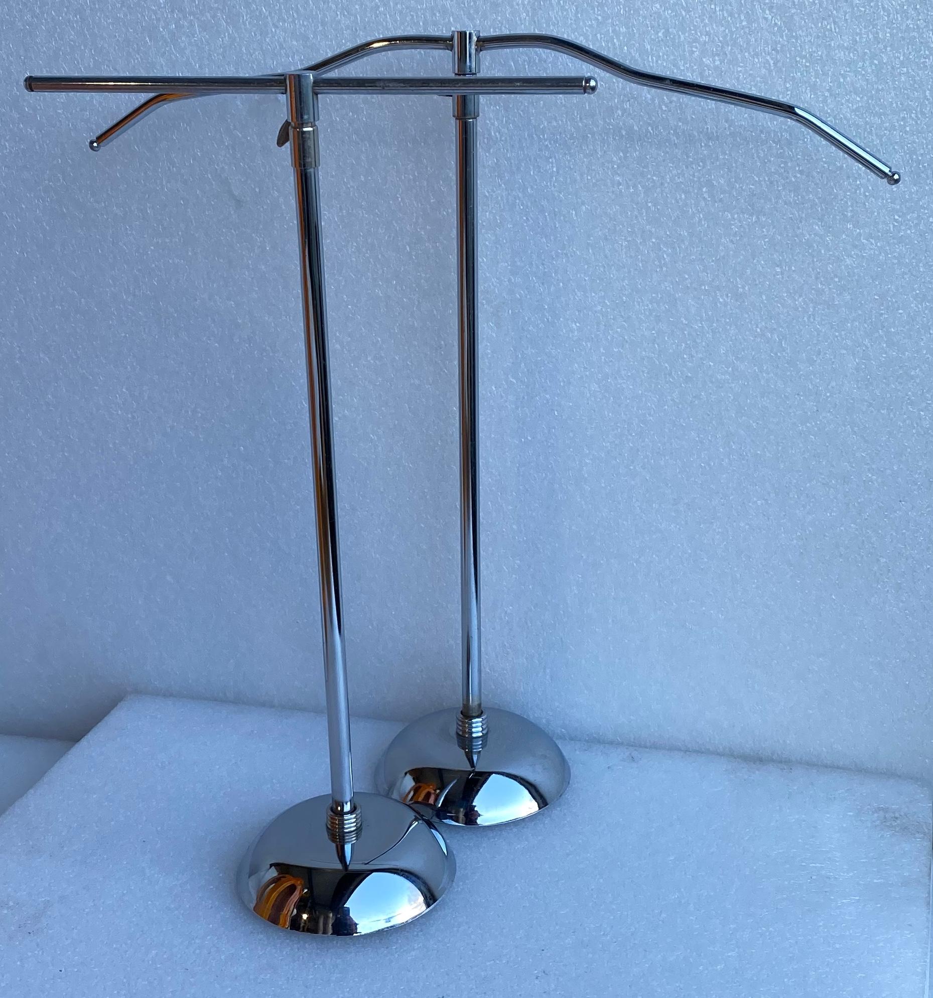 necklace stands