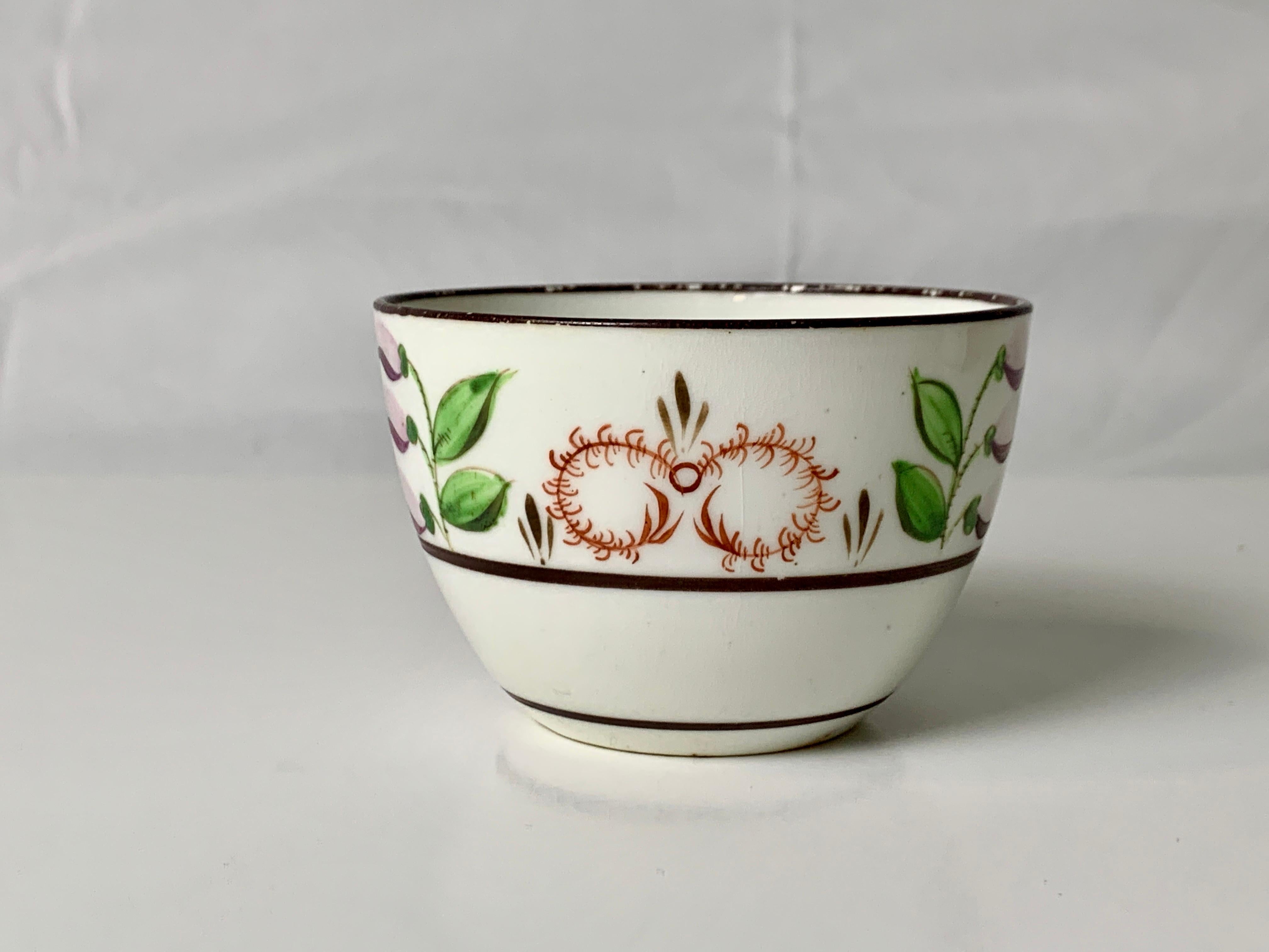 Collection of Mario Buatta a Pair of Porcelain Cups Made in England, circa 1825 For Sale 3
