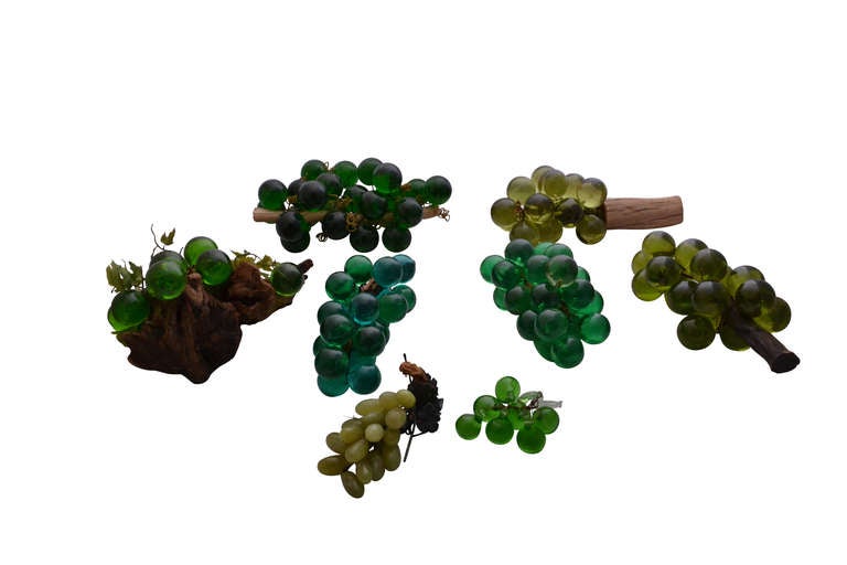 Collection of 10 Mid-Century Modern Lucite Grapes Centerpieces In Good Condition In Haddonfield, NJ