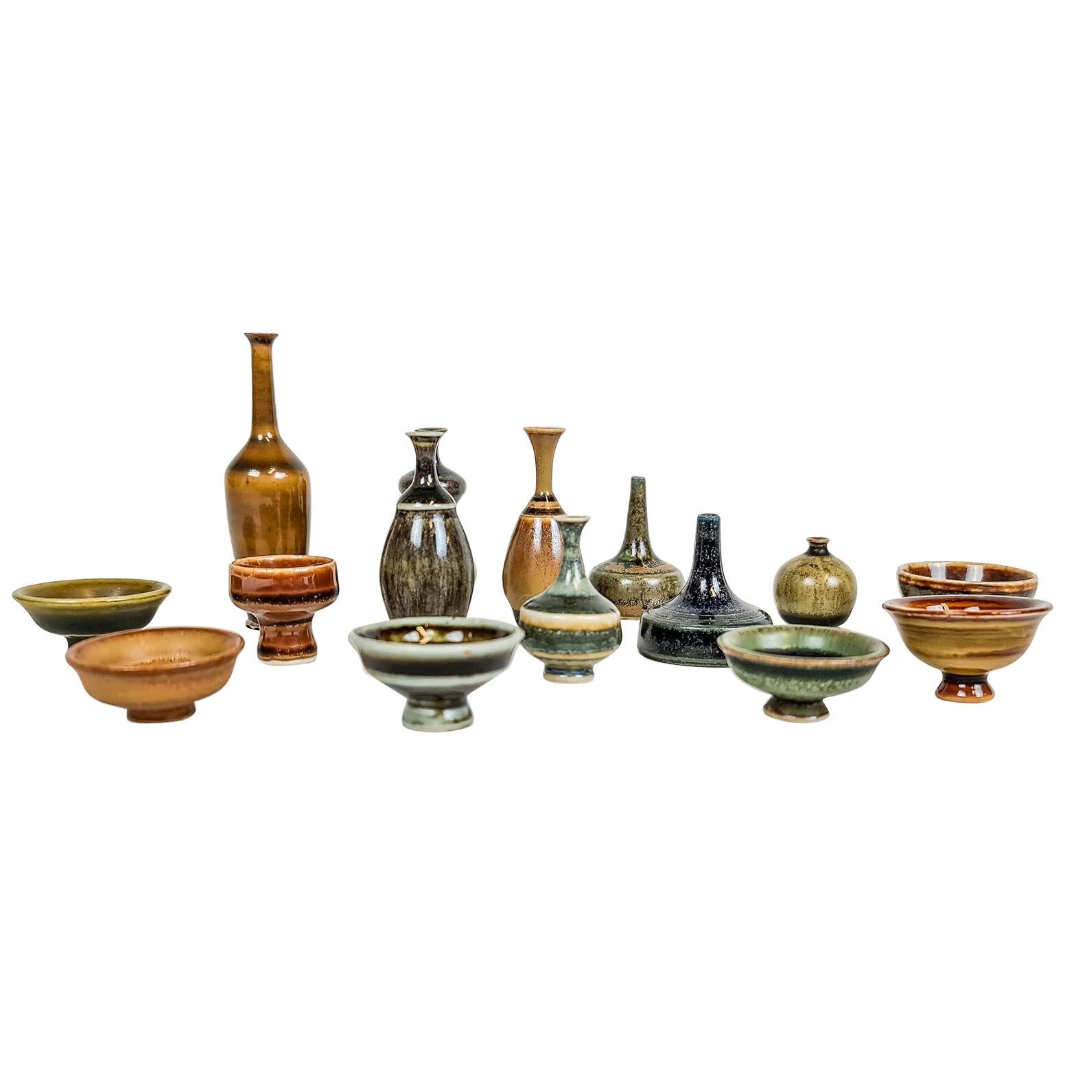 Sammlung von Miniatur-Keramikstücken aus Höganäs, Schweden