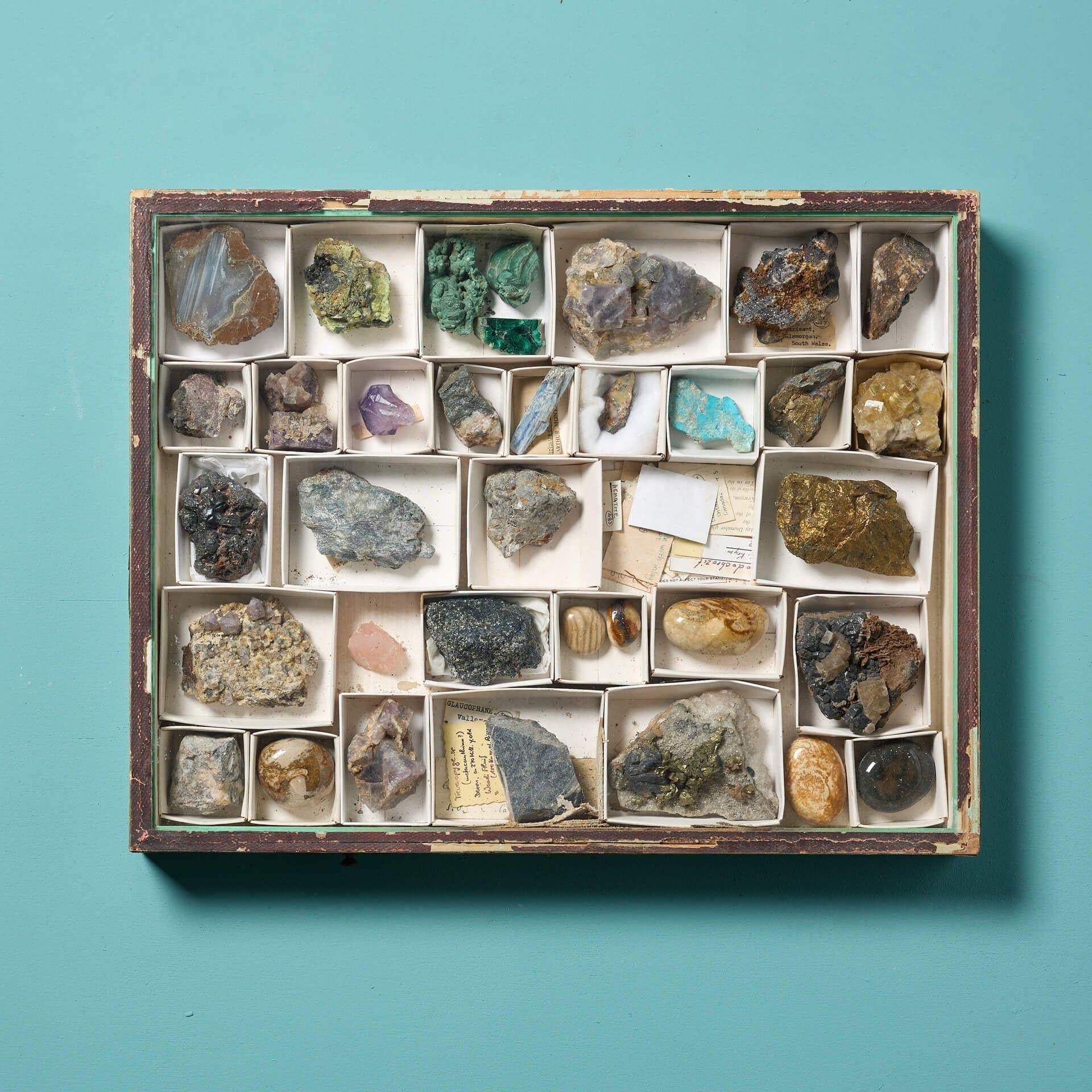 Collection of Museum Minerals in Display Case In Fair Condition For Sale In Wormelow, Herefordshire