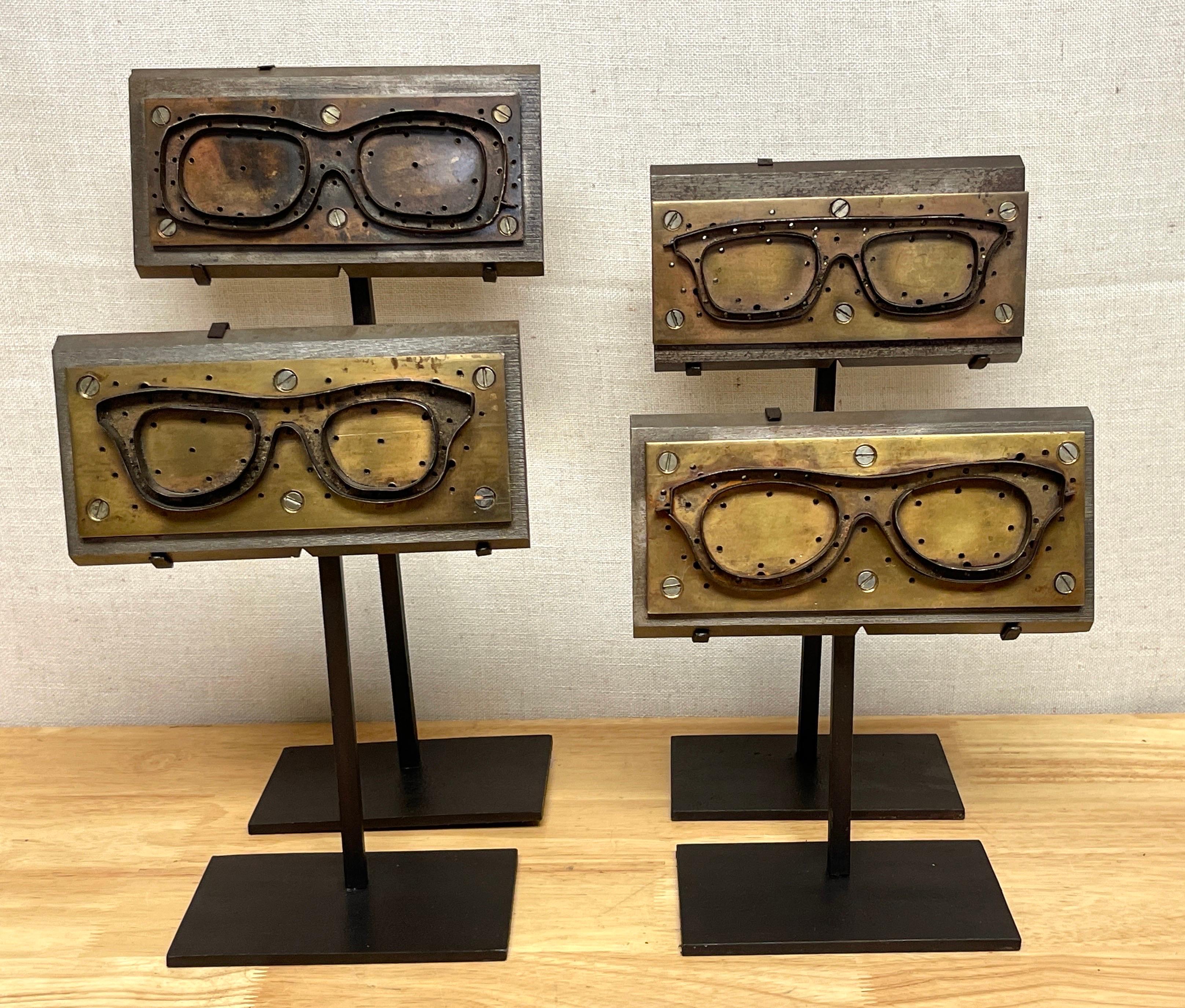 Industriel Collection de teintures/moules industriels pour vitres d'yeux montés en musée en vente