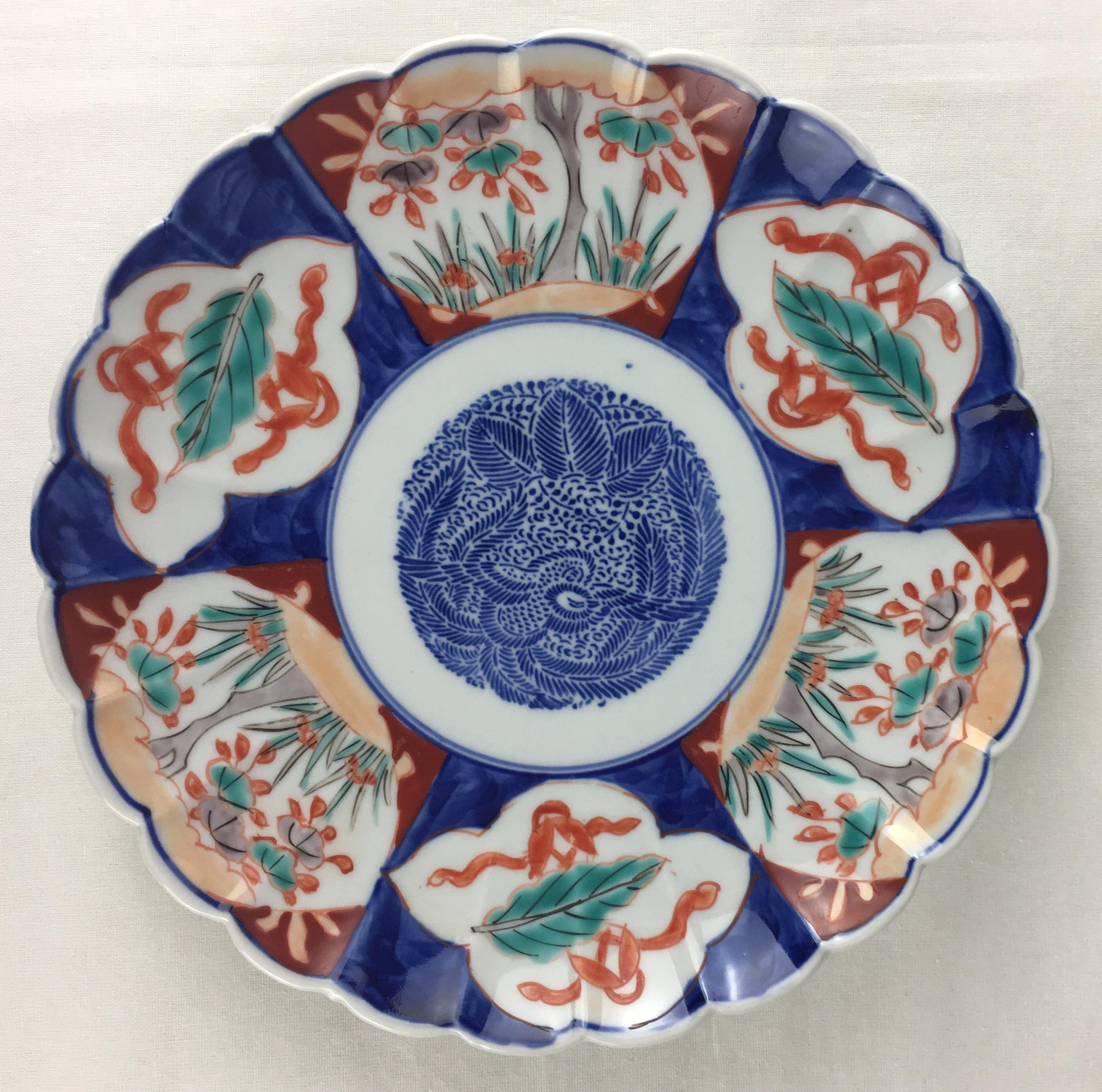 A fine collection of nine good quality 19th century Japanese Imari porcelain chargers. Varying motifs and dimensions, measurements are between 7 3/4 