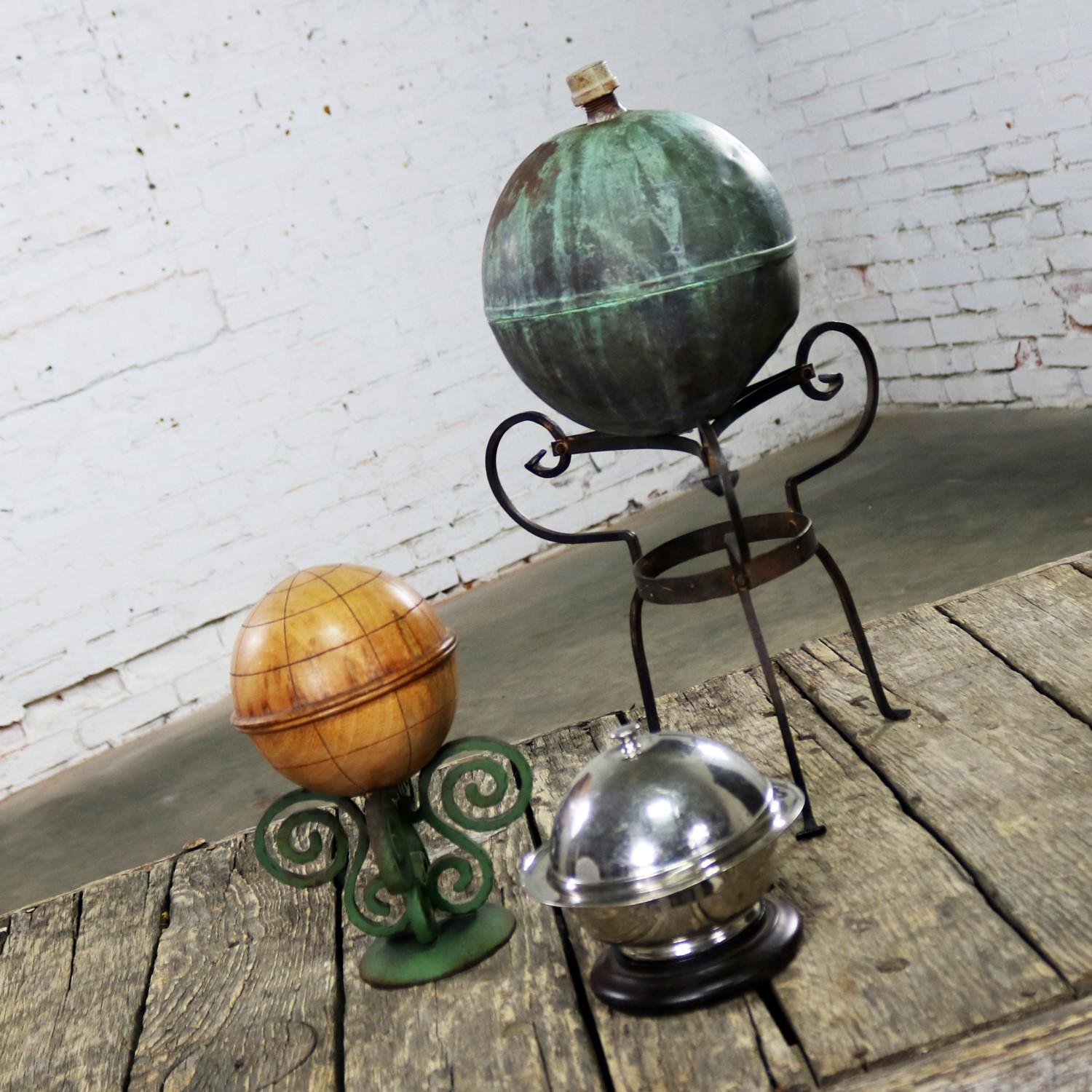 Collection of Orb Objects on Stands as Centerpiece or Object d ‘Art For Sale 3