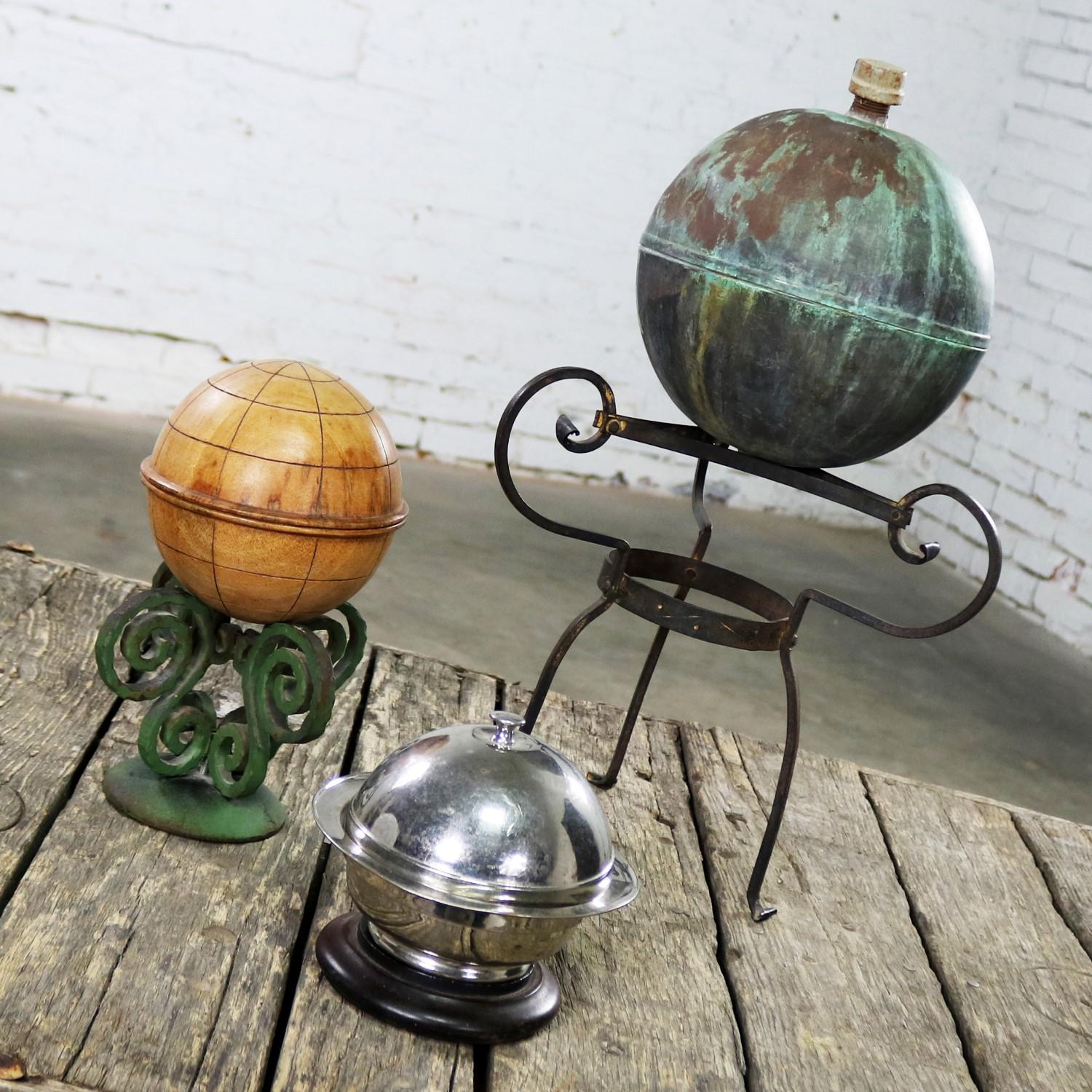 Collection of Orb Objects on Stands as Centerpiece or Object d ‘Art For Sale 2