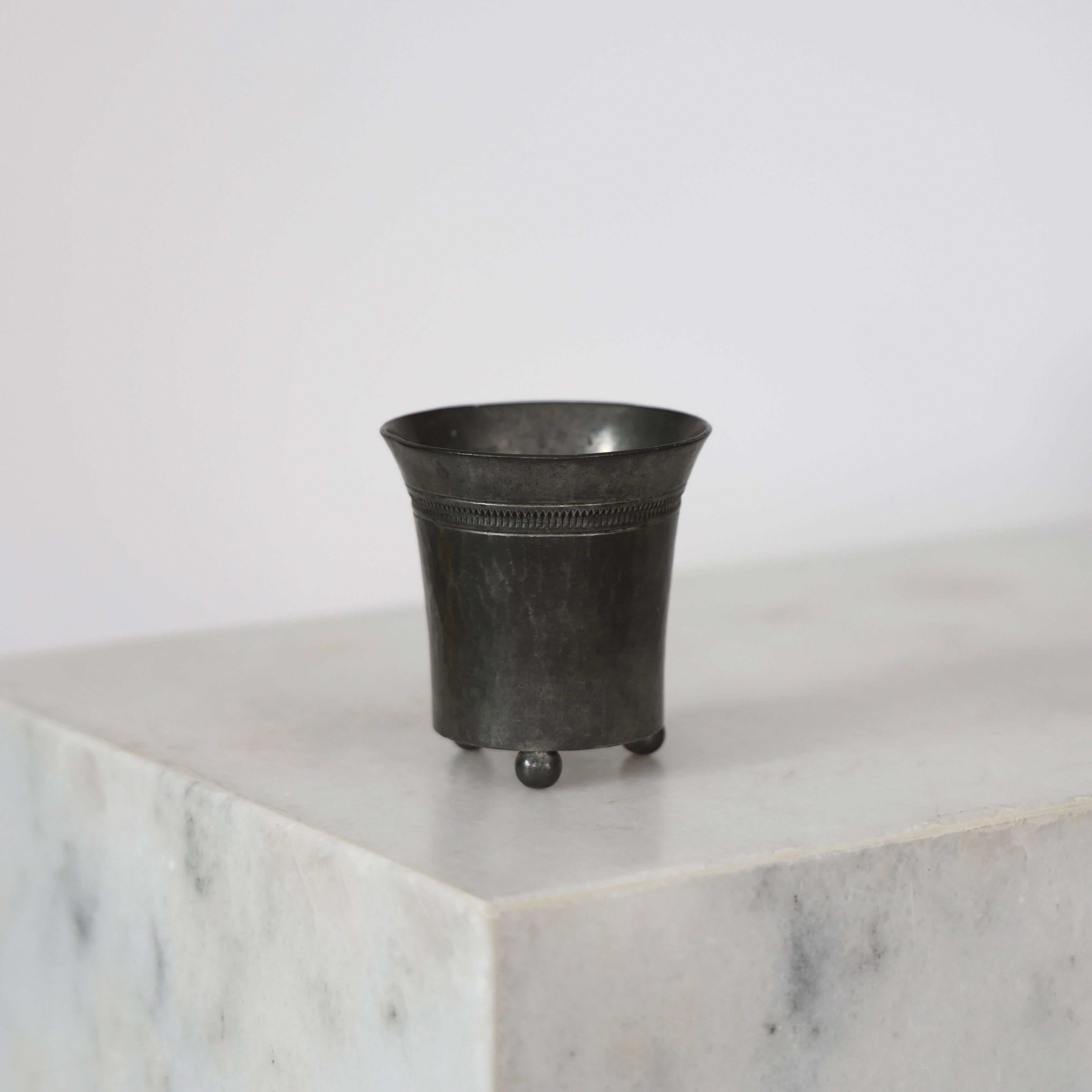 Collezione di vasi in peltro di Just Andersen, anni '20 - '40, Danimarca in vendita 4