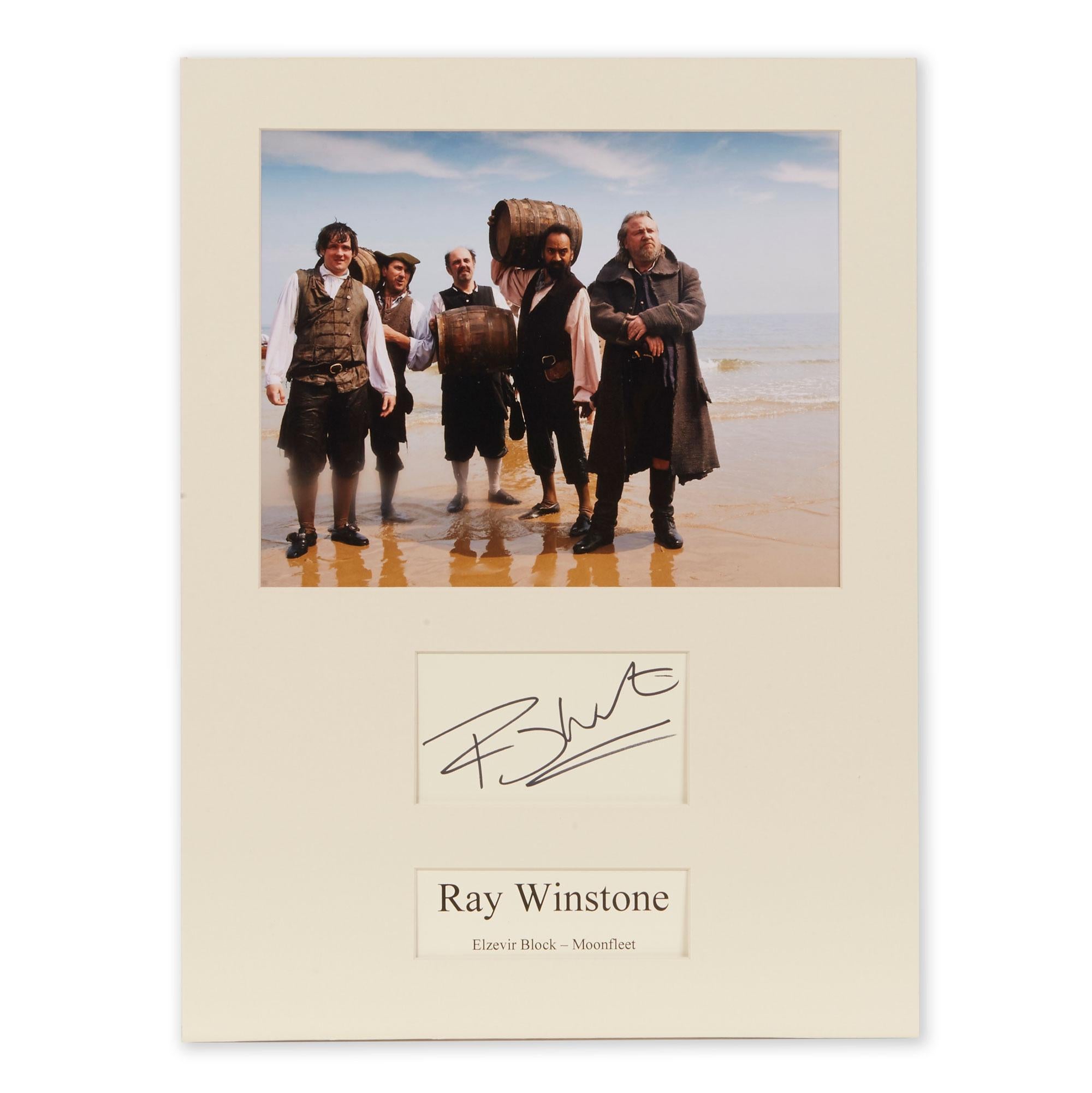 Collection of Ray Winstone Autographs and Photographs In Good Condition For Sale In Bishop's Stortford, Hertfordshire