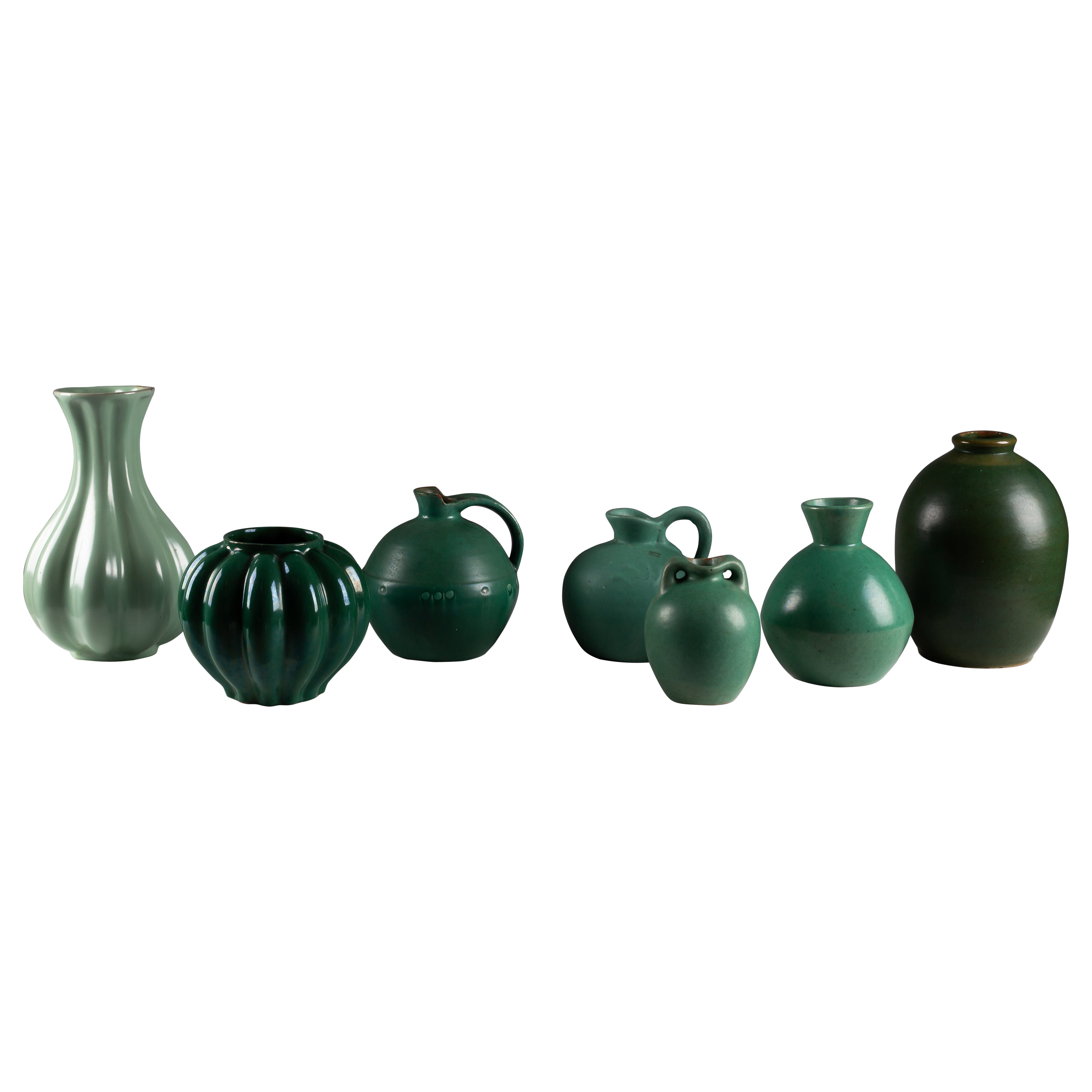 Collection of Scandinavian Modern Green Ceramic Vases im Angebot