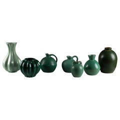 Collection de vases en céramique verte The Modern Scandinavian Greene Greene Collection de vases en céramique verte The Modern Scandinavian Greene Greene