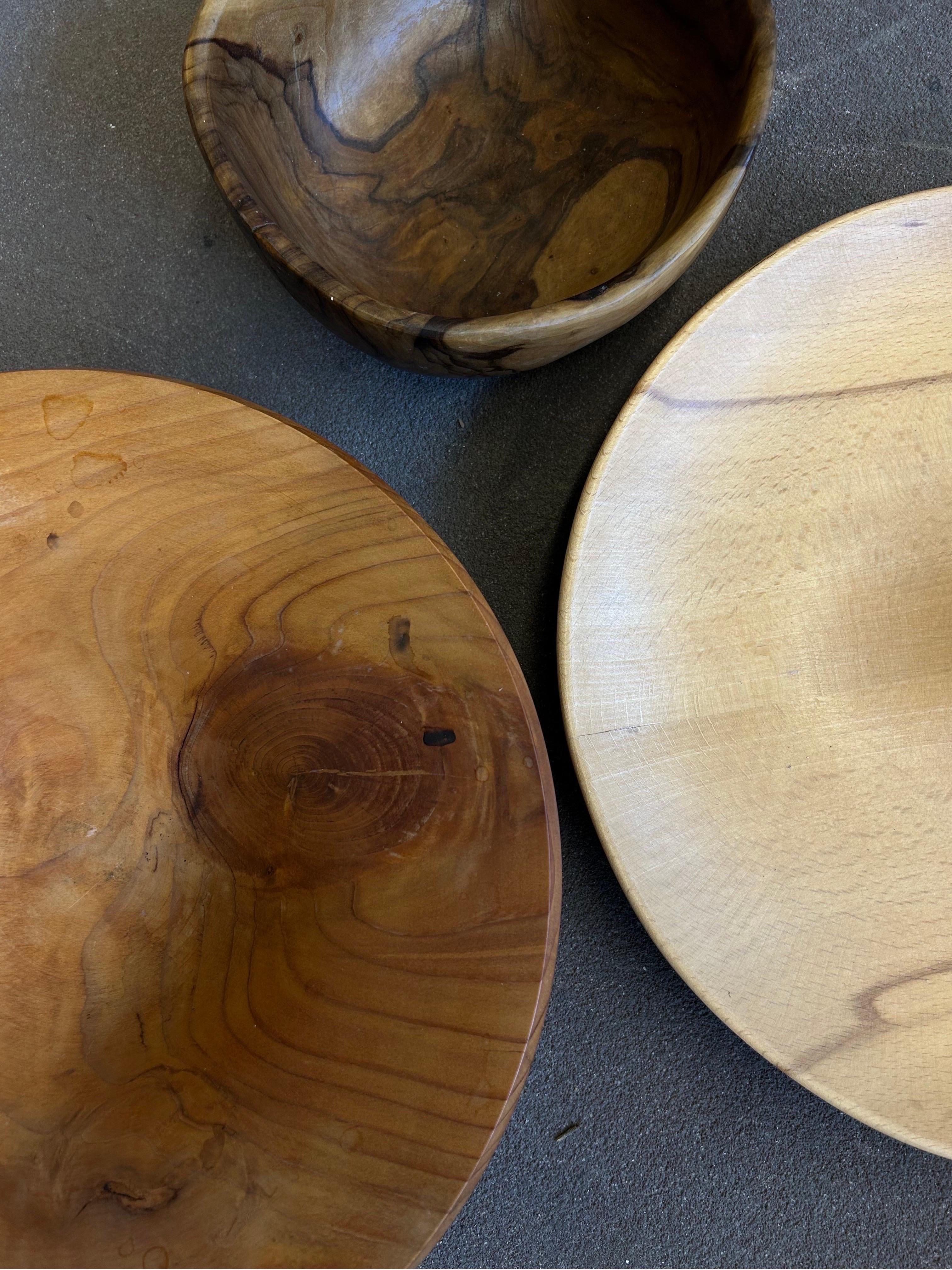 Collection of Scandinavian wooden bowls and dishes made in beechwood and pine and nut wood.

The bowls are the perfect pieces as either decorative objects in a interior or as serving trays or bowls.

The collection of bowls all have a beautiful