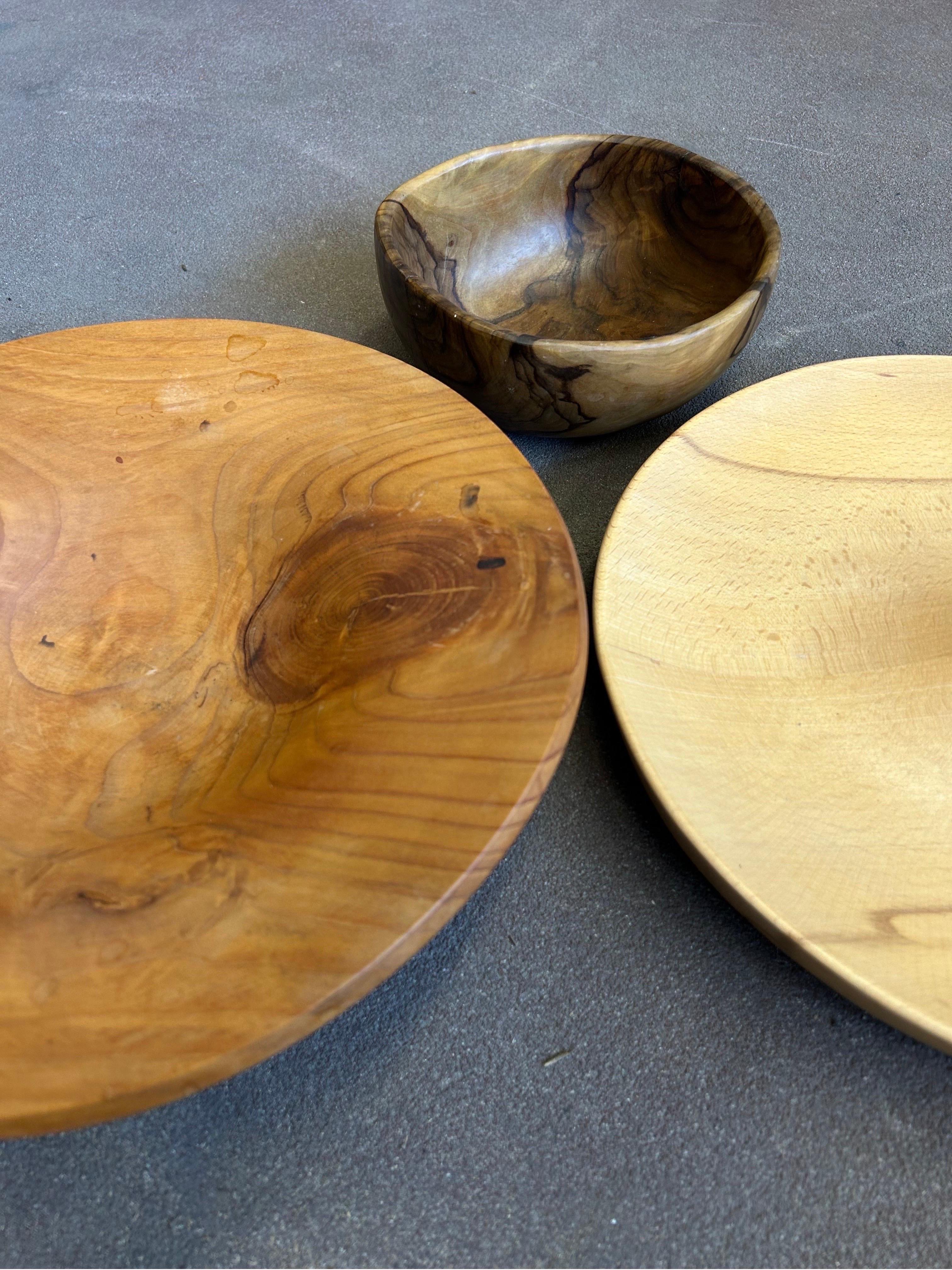 Collection of Scandinavian Wooden Bowls and Dishes In Good Condition For Sale In Valby, 84