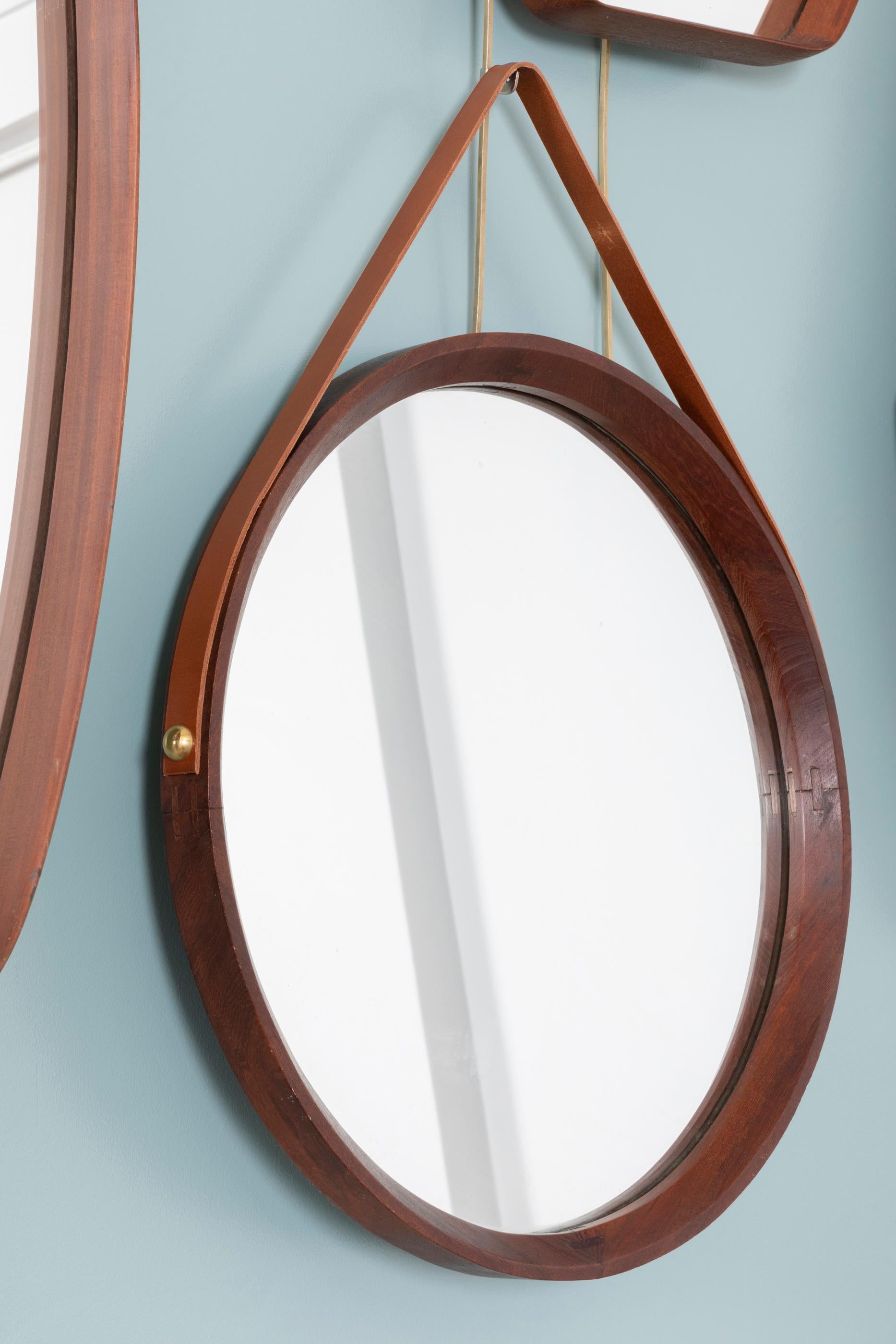 Collection of Seven Walnut Mirrors, Italy, 1960 In Good Condition In Paris, Ile-de-France