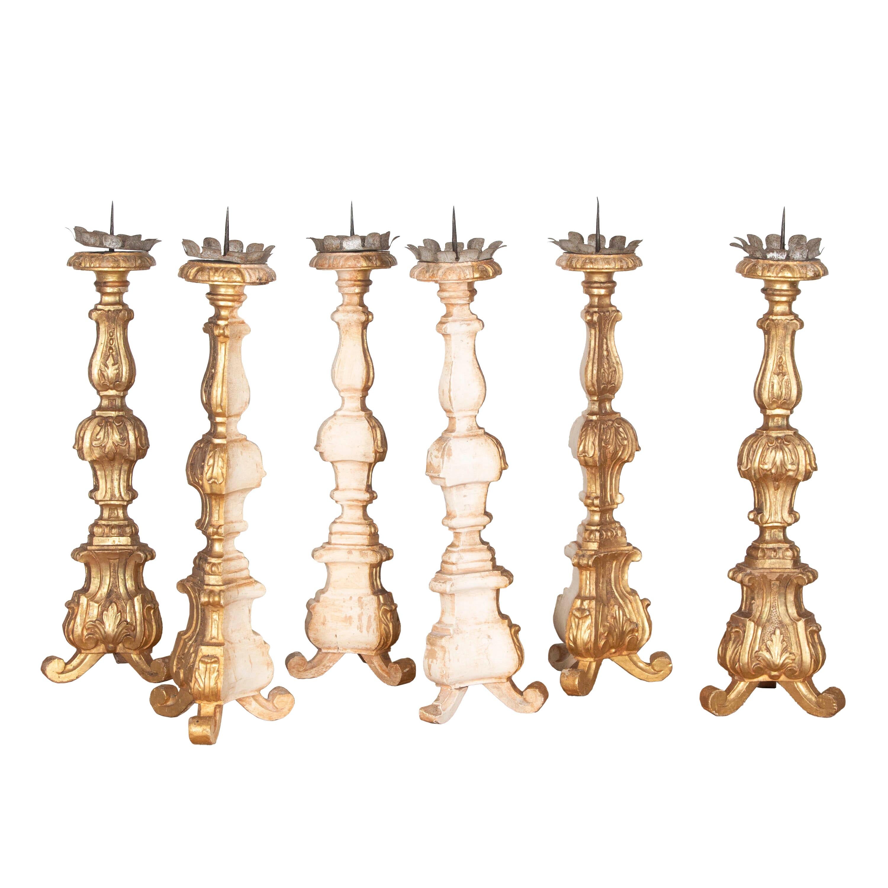 Kollektion von sechs italienischen Kerzenständern aus dem 19. Jahrhundert (Italienisch) im Angebot