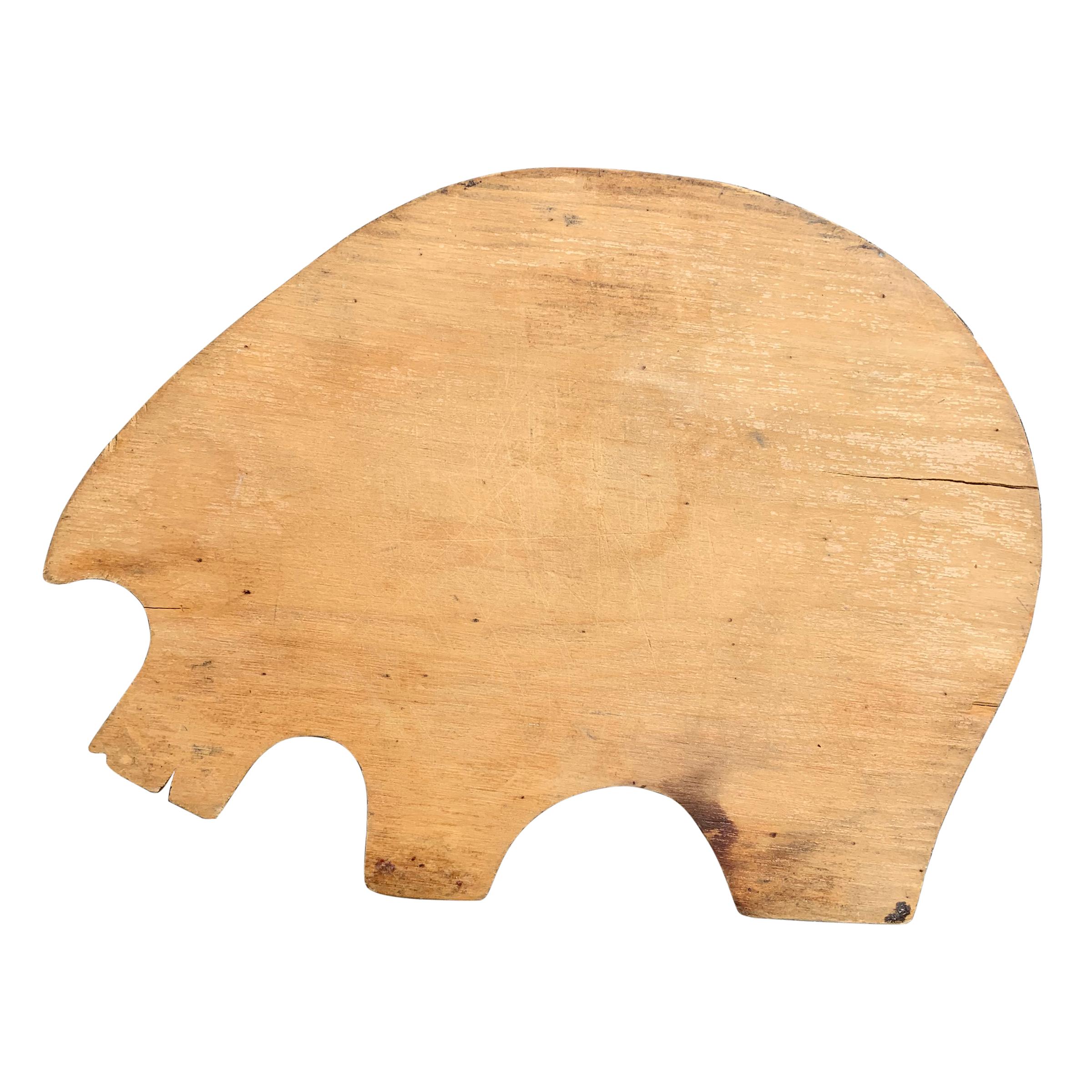 wooden pig cutting board