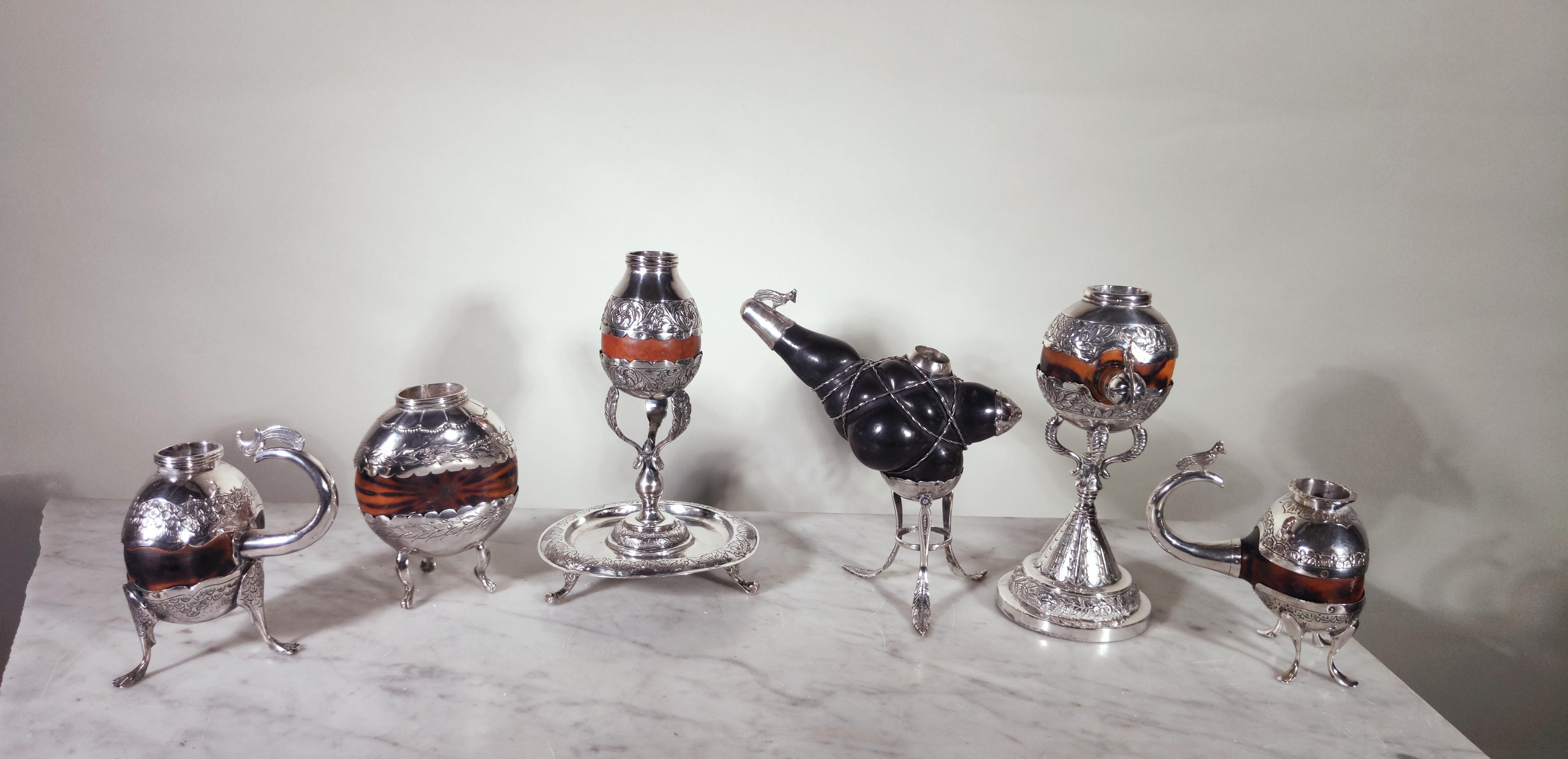 Kollektion von sechs Kolonialtopfen aus Silber, achtzehntes Jahrhundert im Zustand „Gut“ im Angebot in Madrid, ES