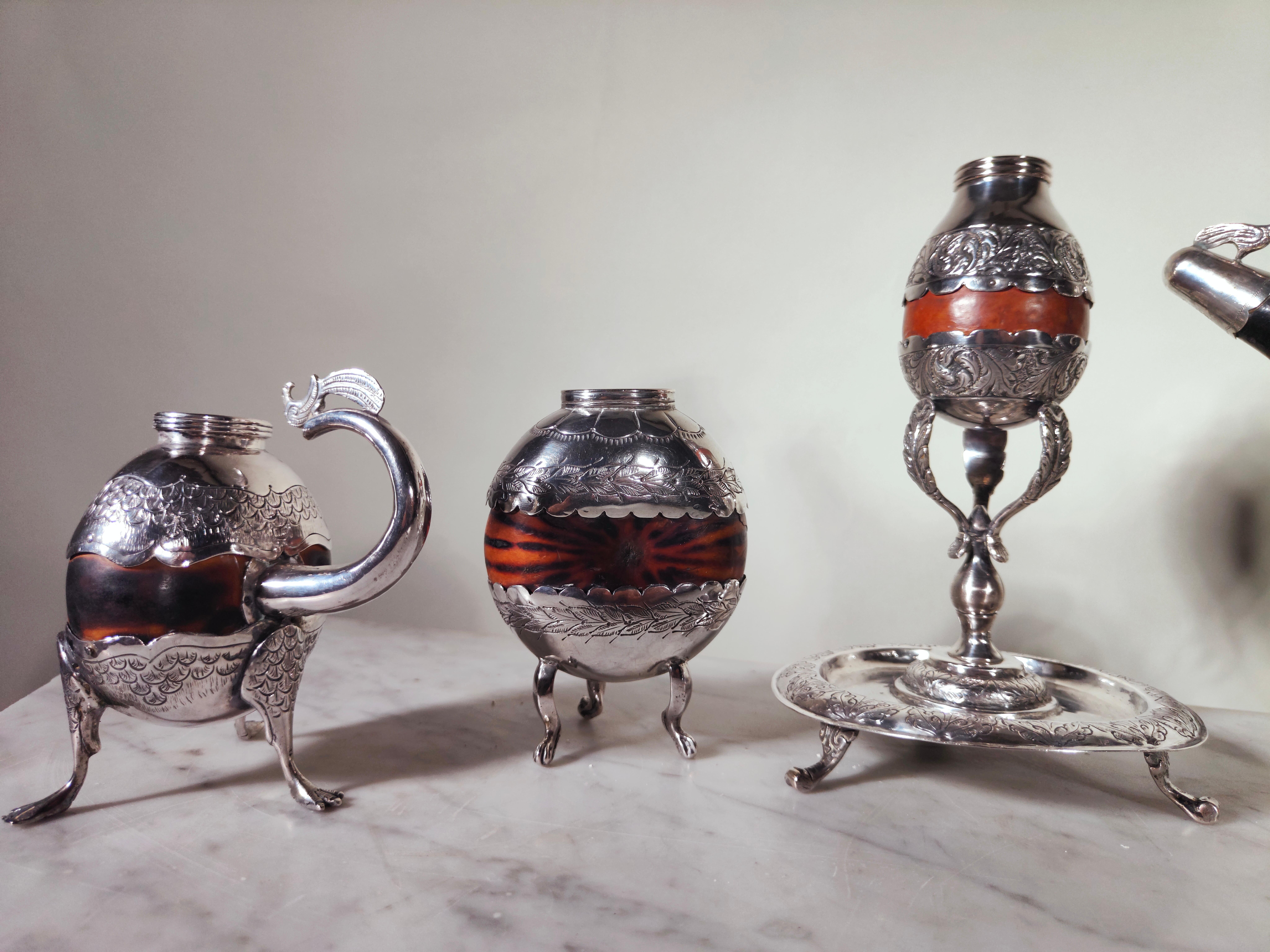 Collection of Six Colonial Pots in Silver, Eighteenth Century For Sale 4