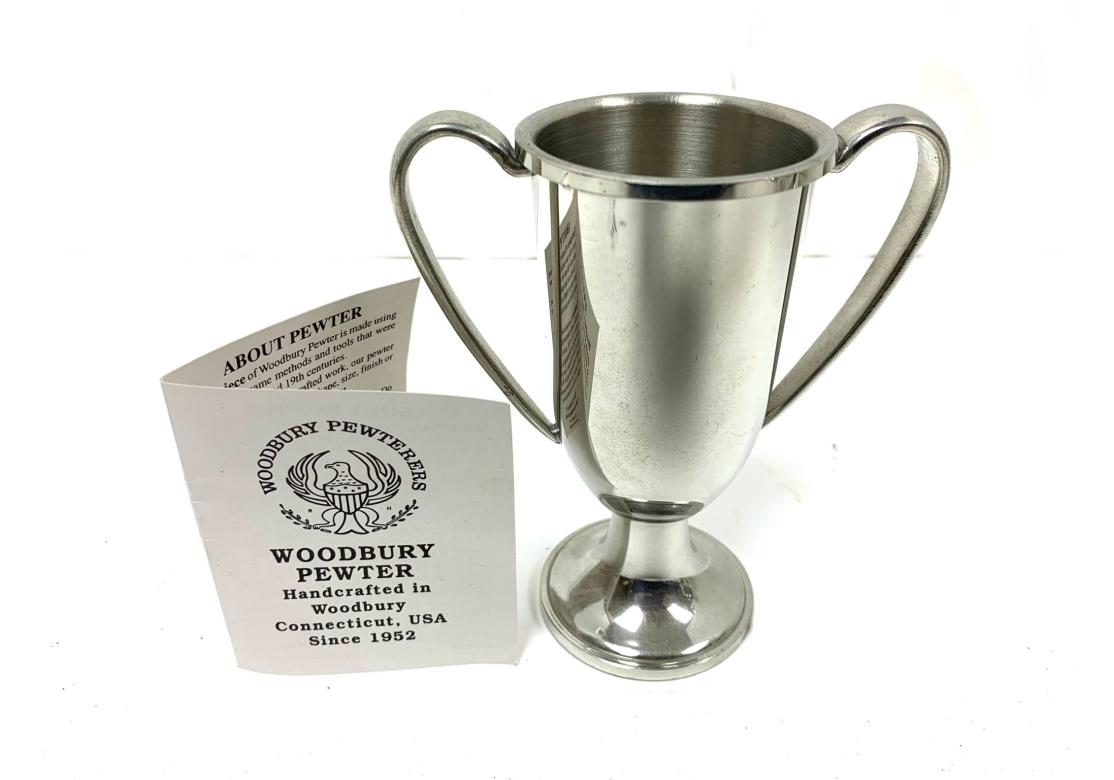 Colección De Seis Copas Trofeo Graduadas De Peltre Woodbury en venta 13